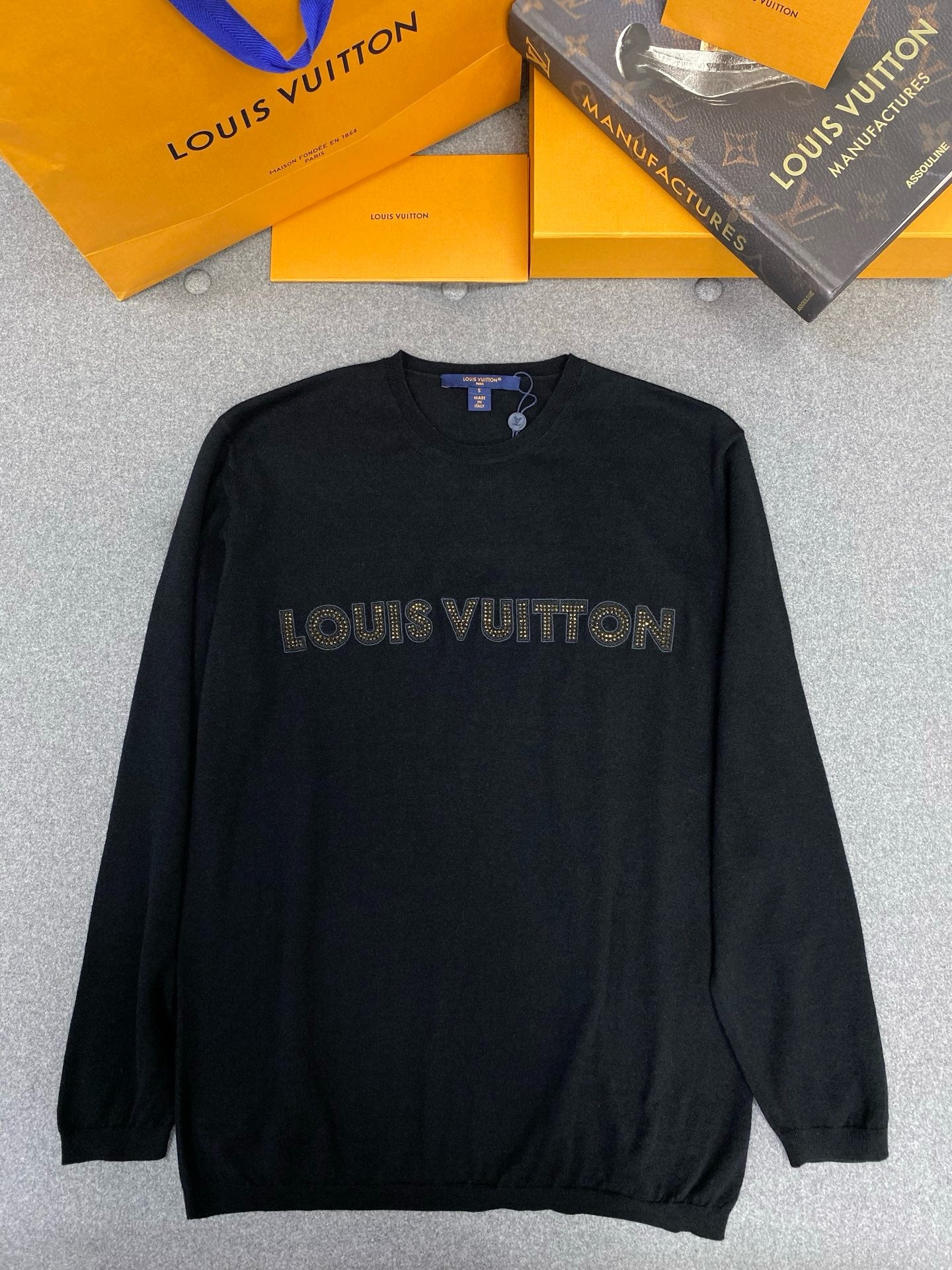 루이비통 풀오버 니트