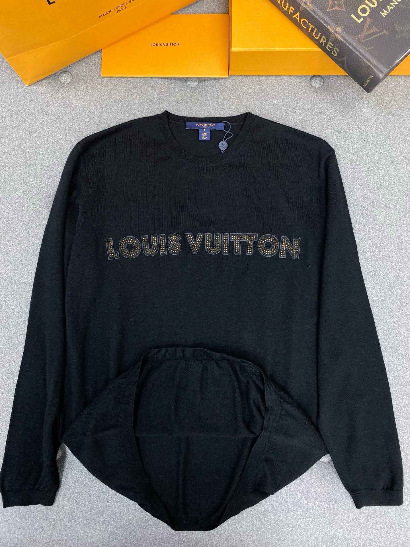 루이비통 풀오버 니트