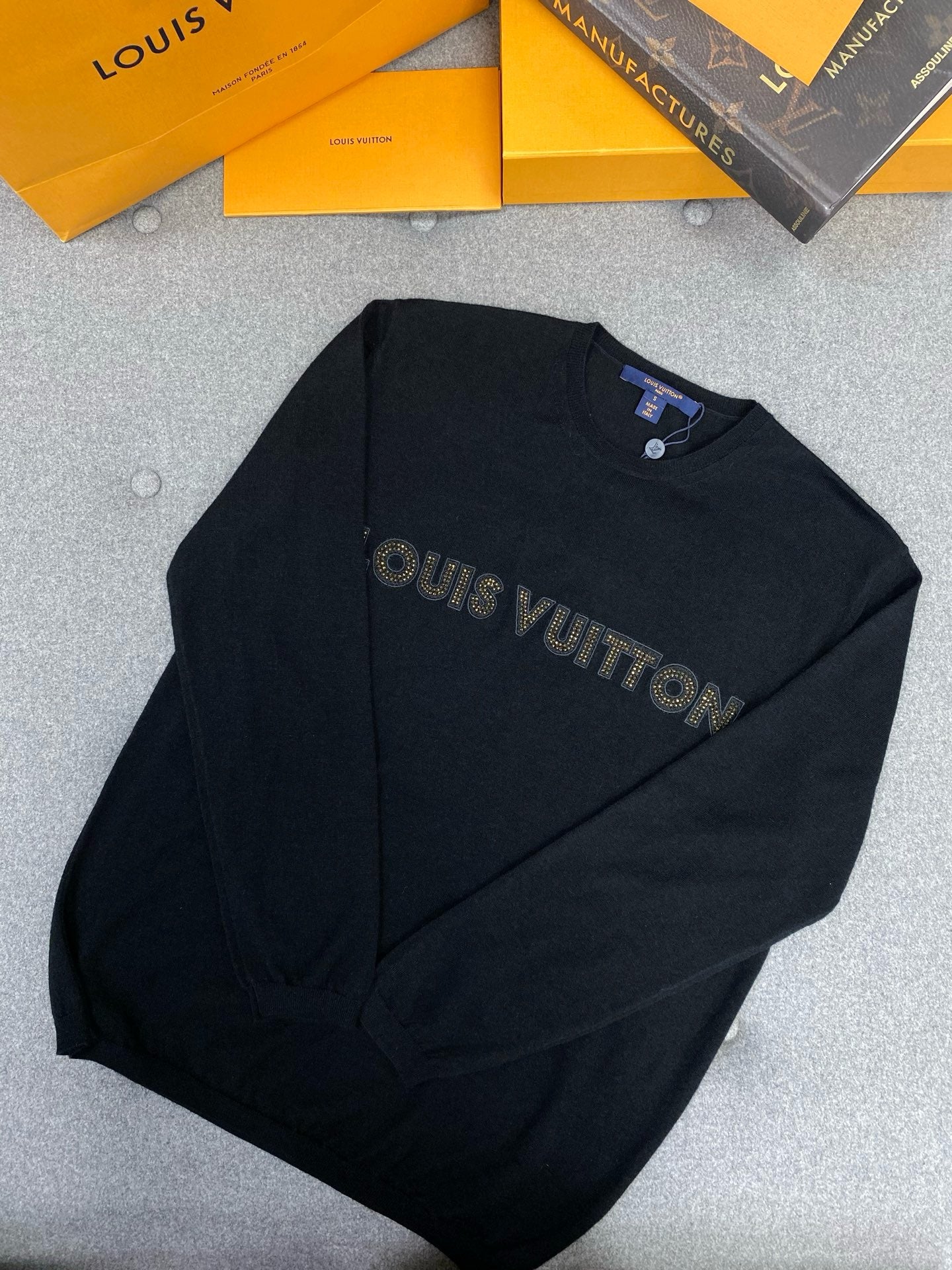 루이비통 풀오버 니트