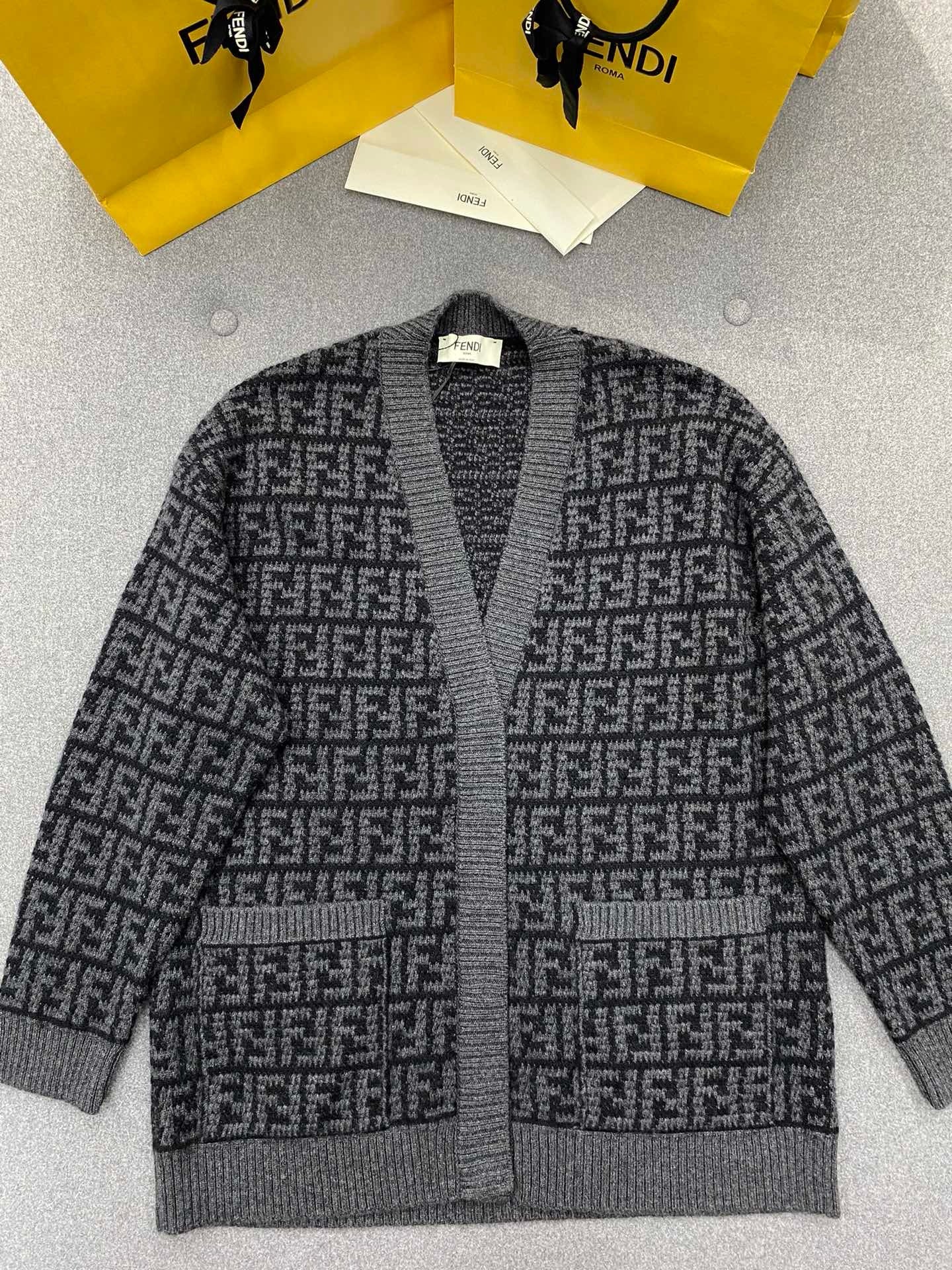 펜디 FF 로고 가디건