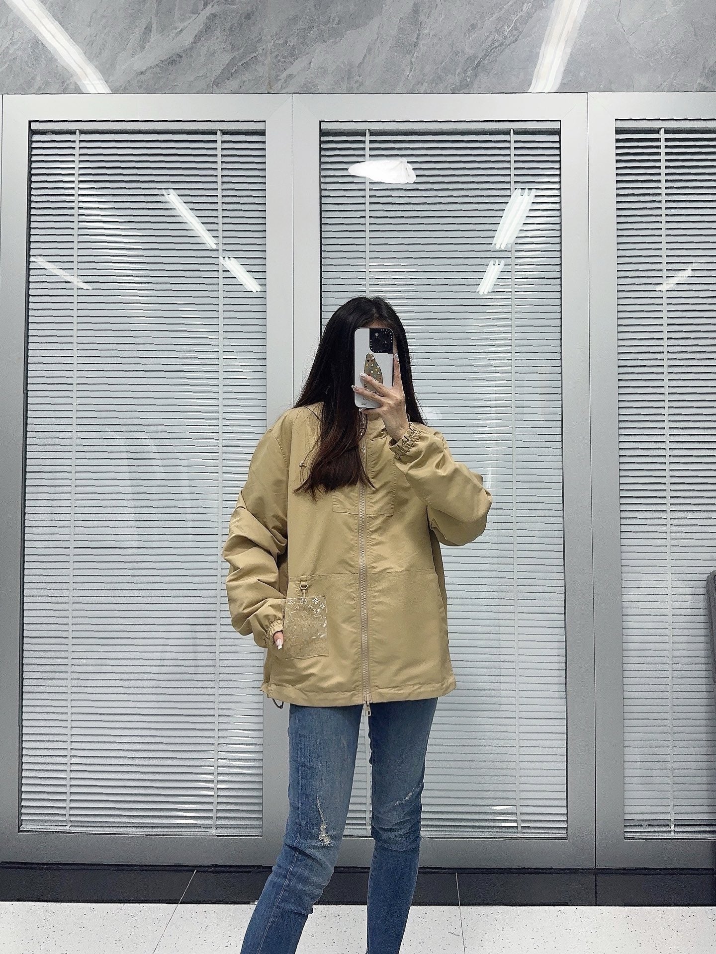 루이비통 모노그램 리버시블 나일론 윈드브레이커