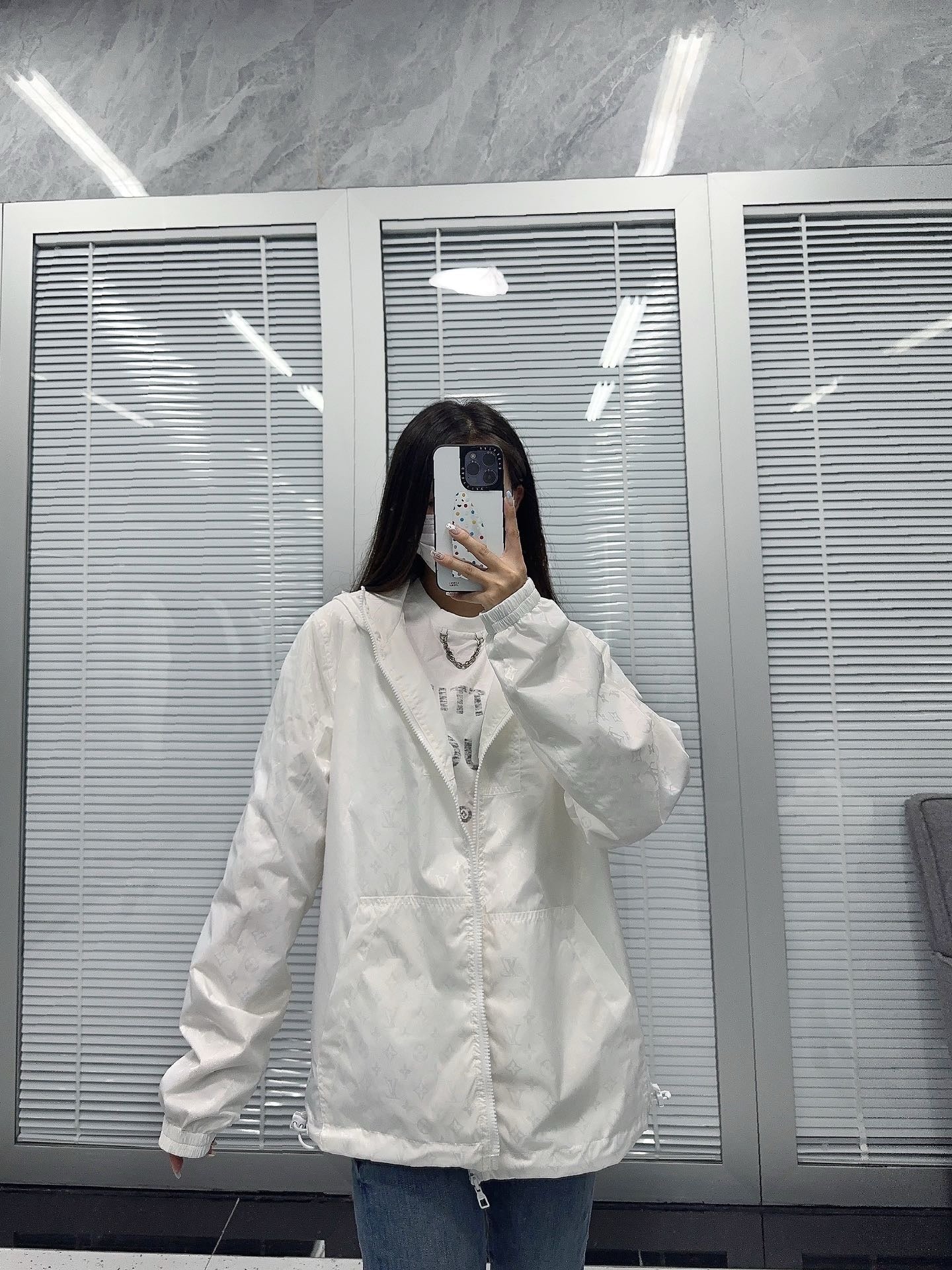 루이비통 모노그램 리버시블 나일론 윈드브레이커