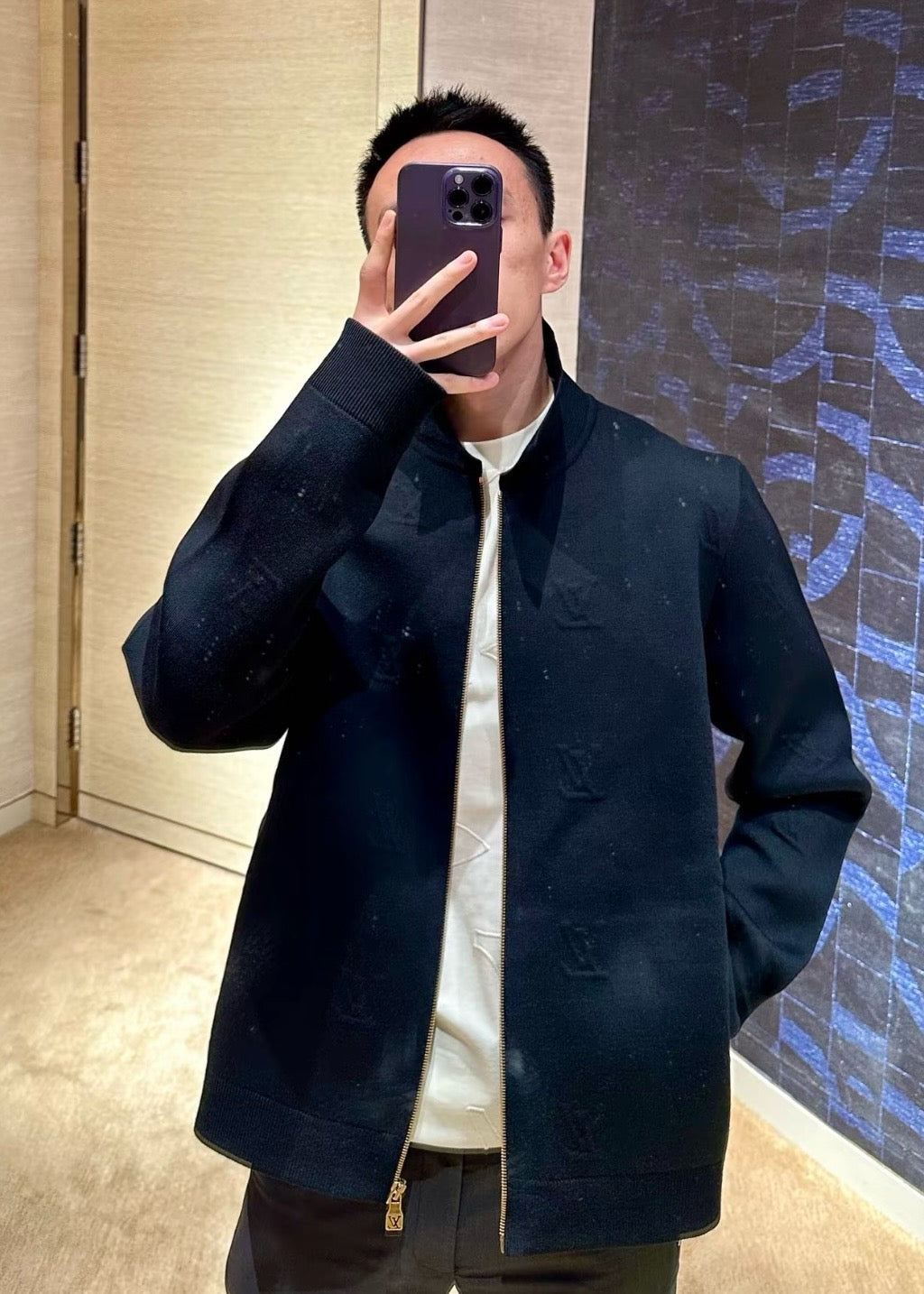 루이비통 엠보스드 테크니컬 울 블루종