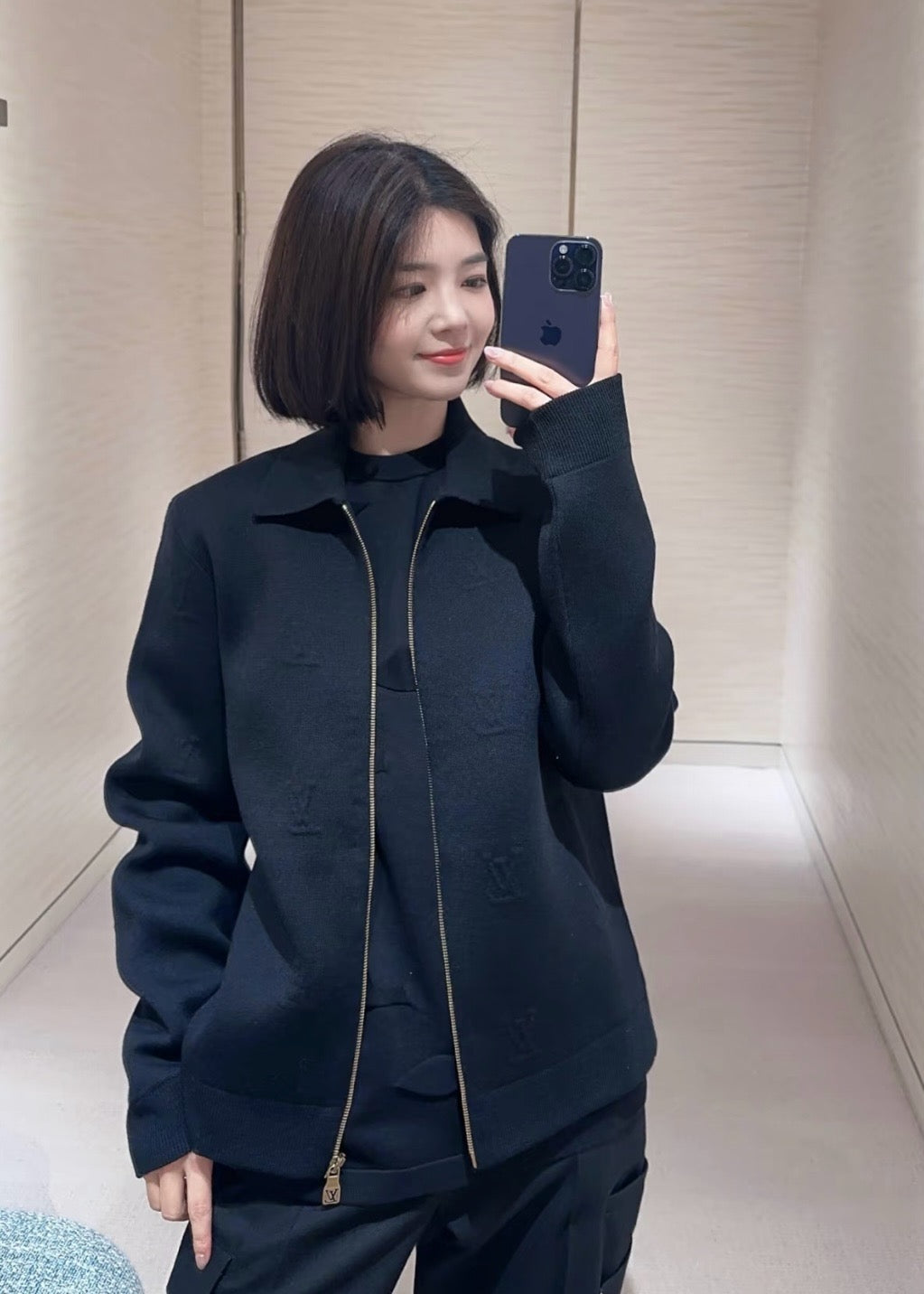 루이비통 엠보스드 테크니컬 울 블루종