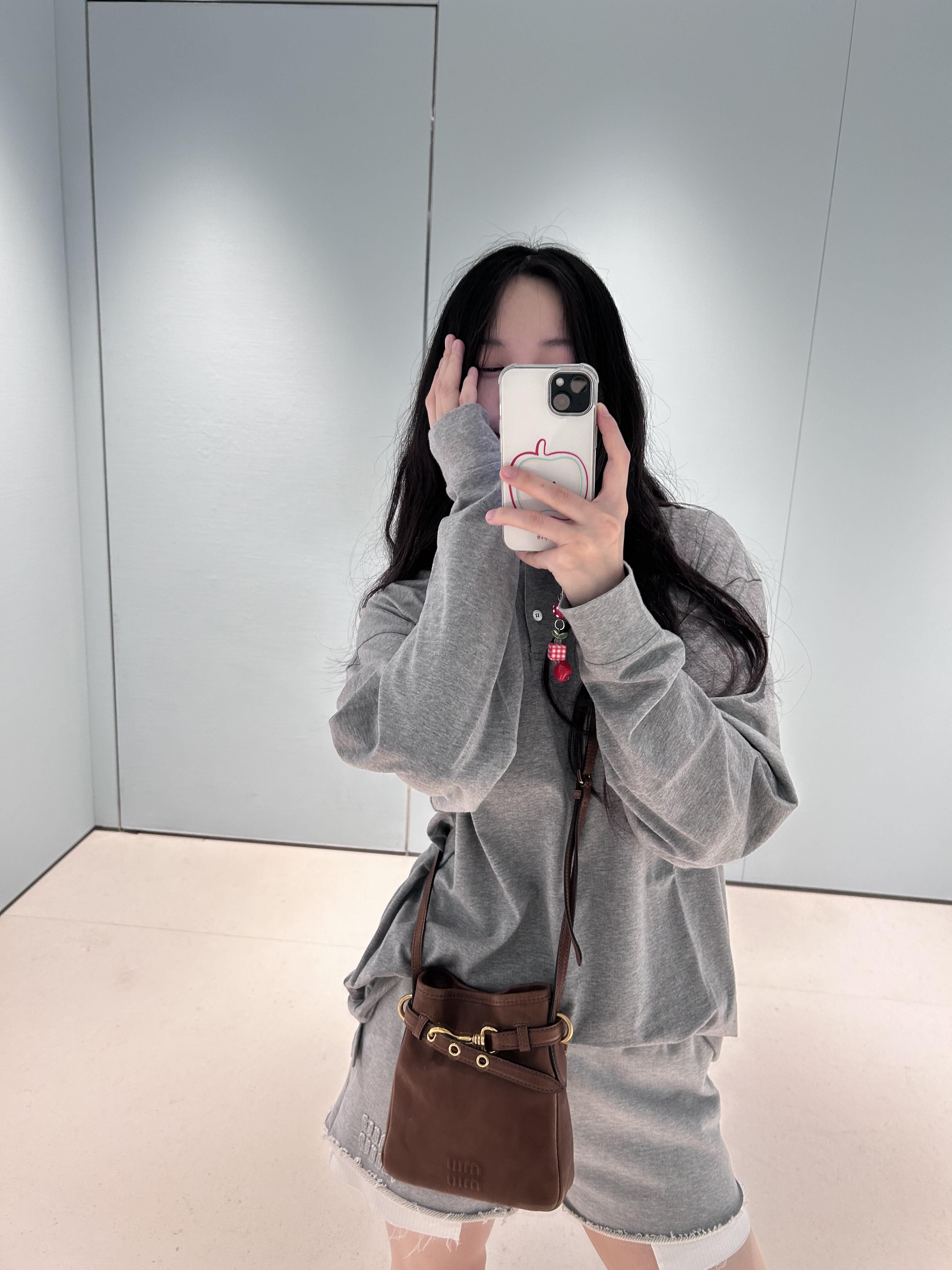 미우미우 저지 폴로 셔츠