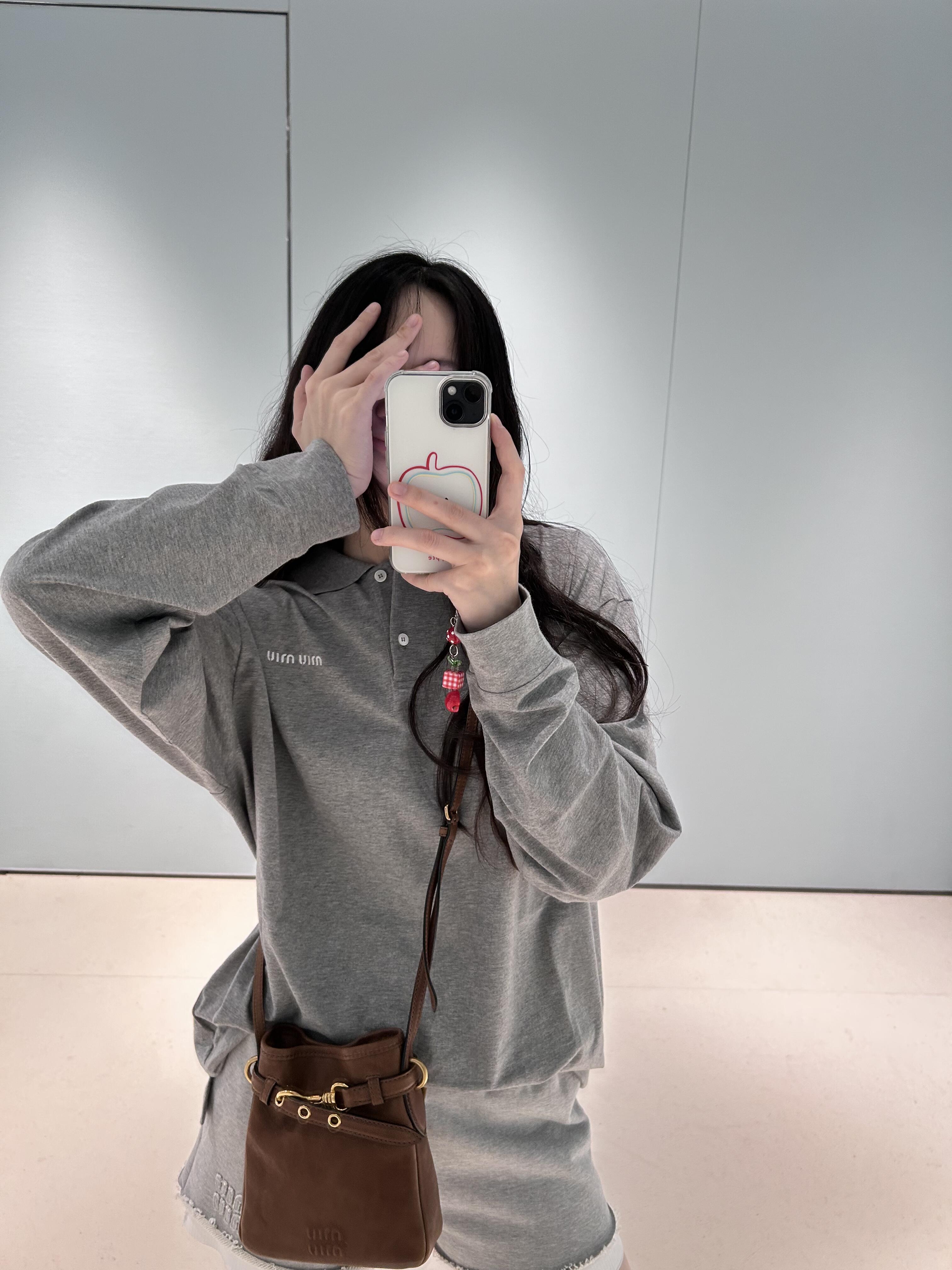미우미우 저지 폴로 셔츠