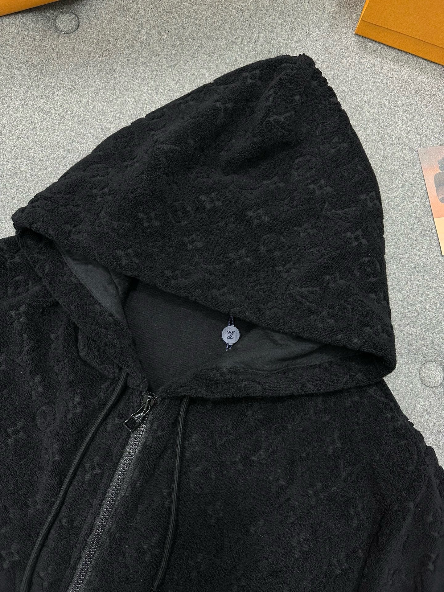 루이비통 모노그램 프렌치 테리 집스루 후드