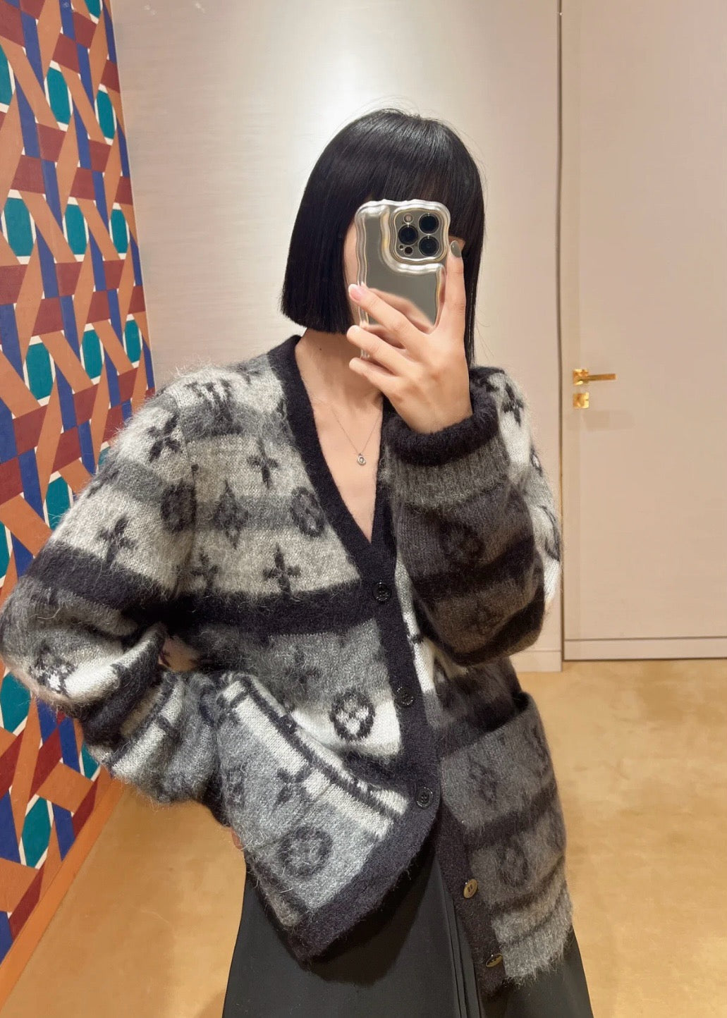 루이비통 모노그램 모헤어 가디건 멀티컬러