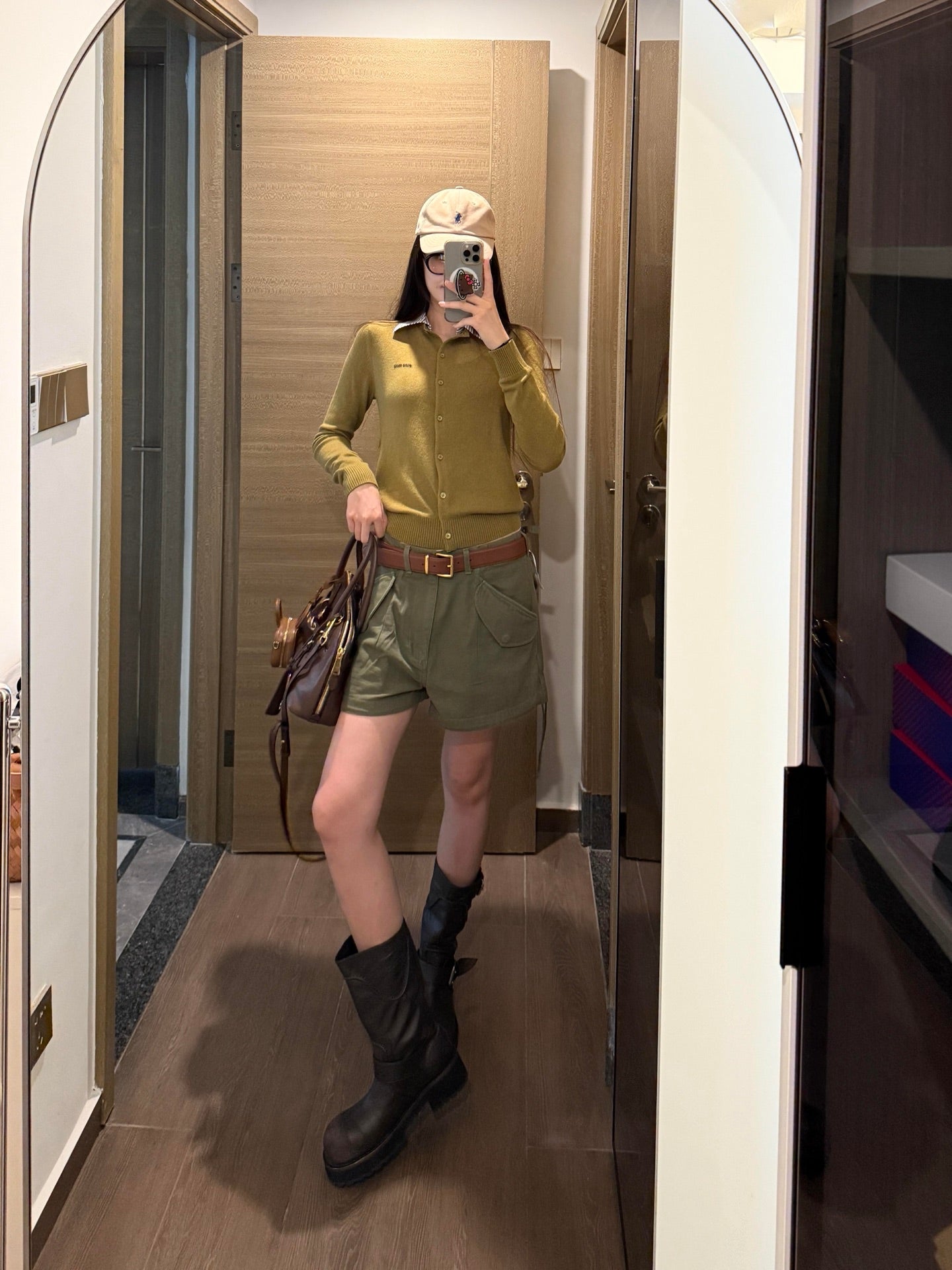 미우미우 카라 장식 캐시미어 가디건
