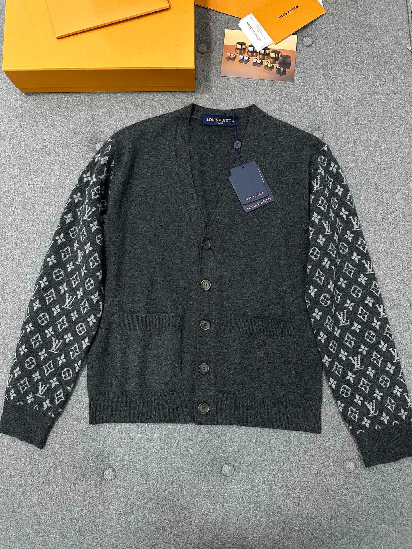 루이비통 믹스 캐시미어 가디건