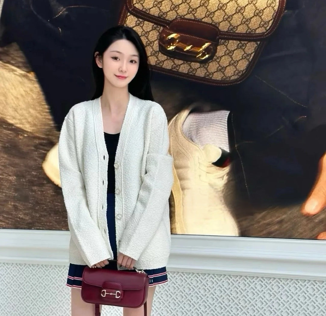 구찌 울 부클레 가디건