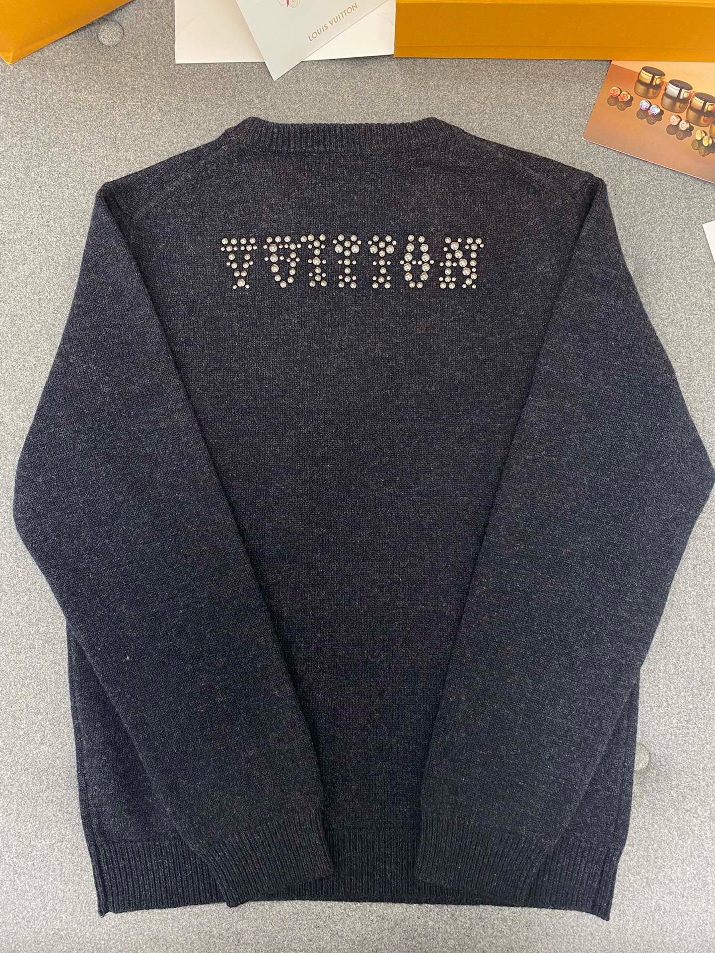 루이비통 롱 슬리브드 메리노울 크루넥