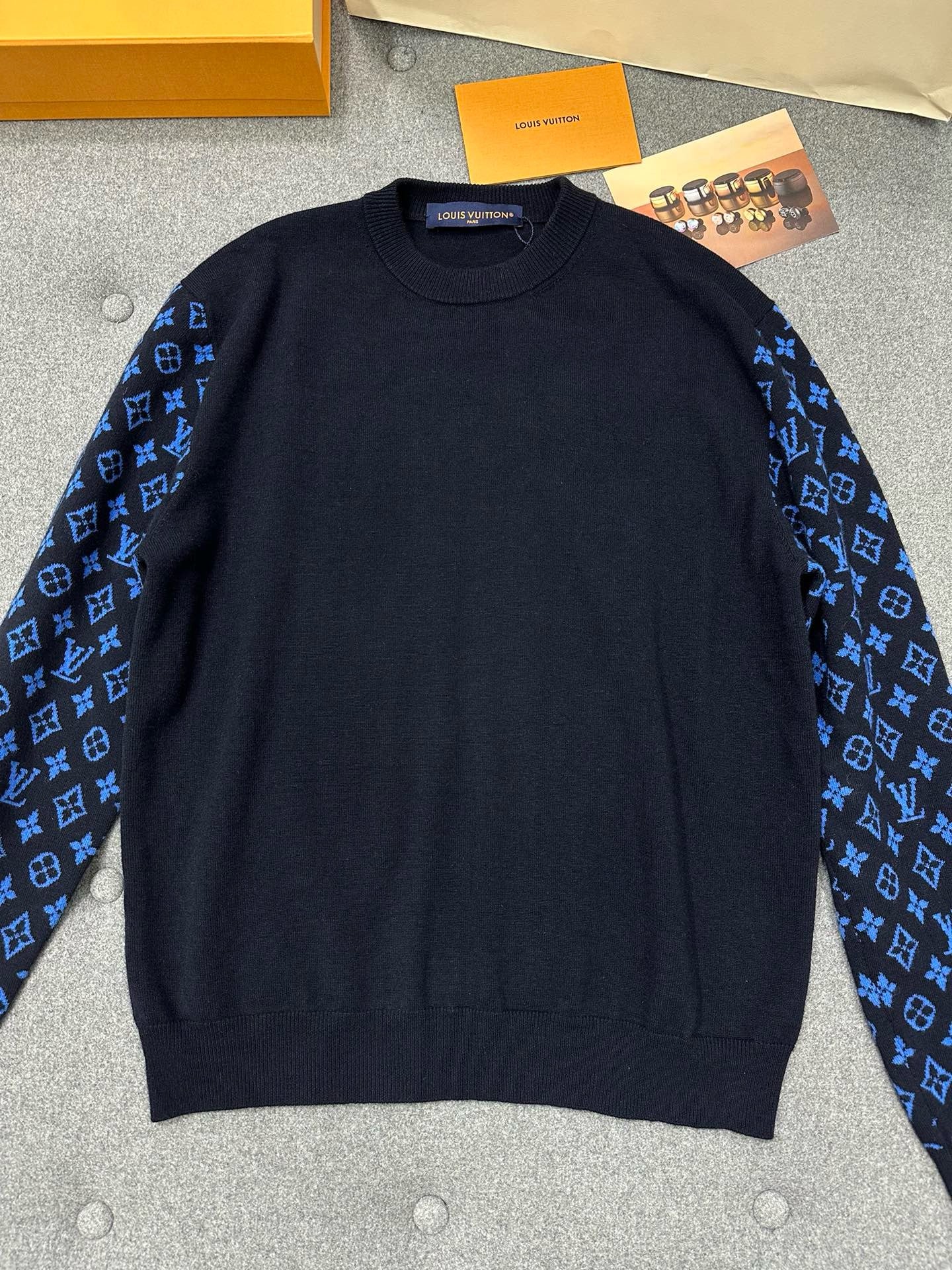 루이비통 모노그램 믹스 캐시미어 크루넥 토탈 이클립스