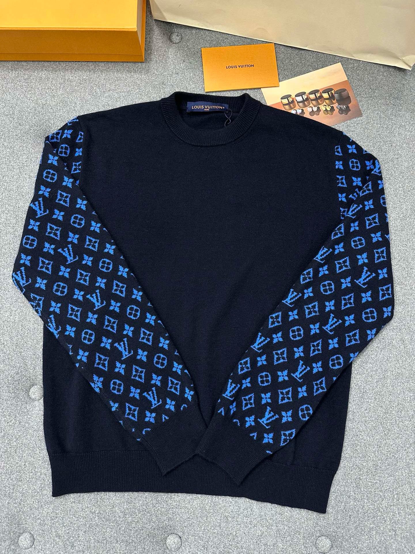 루이비통 모노그램 믹스 캐시미어 크루넥 토탈 이클립스