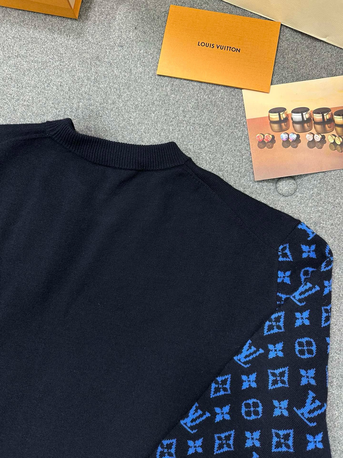 루이비통 모노그램 믹스 캐시미어 크루넥 토탈 이클립스