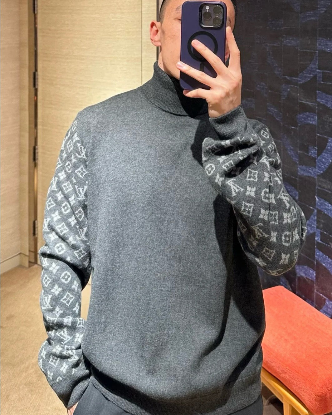 루이비통 모노그램 캐시미어 블렌드 터틀넥 니트