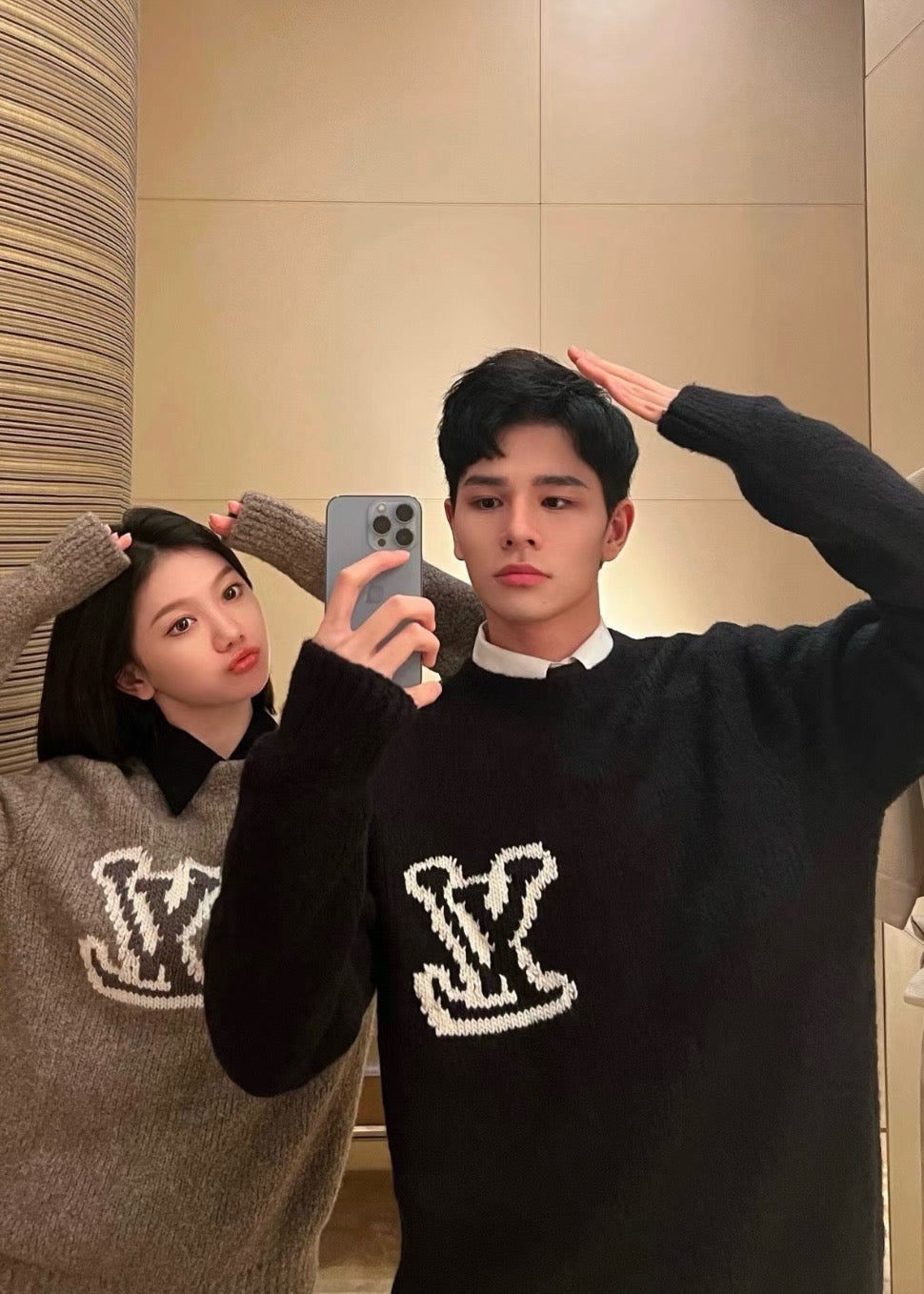 루이비통 인따르시아 크루넥
