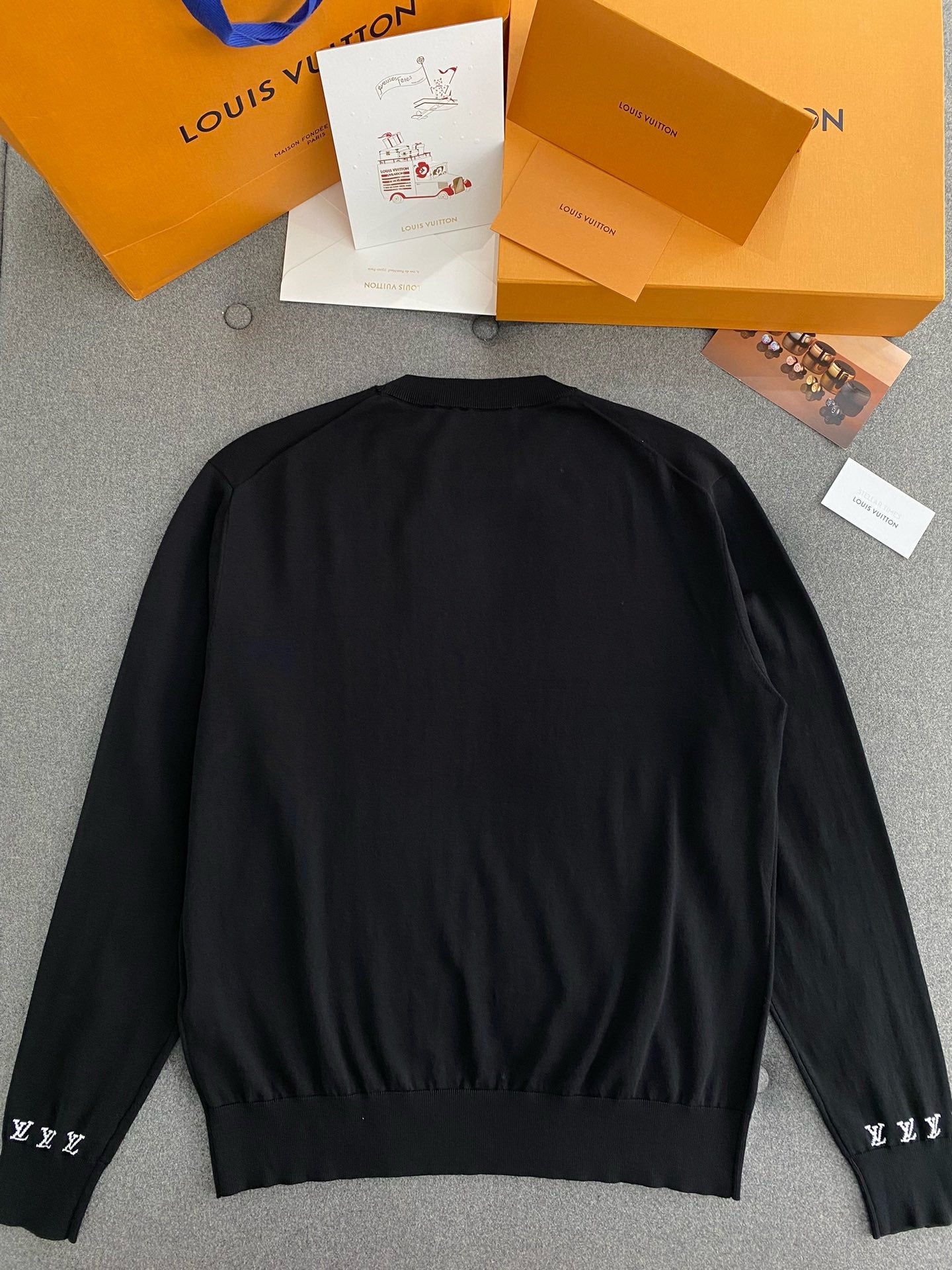 루이비통 롱 슬리브드 코튼 크루넥