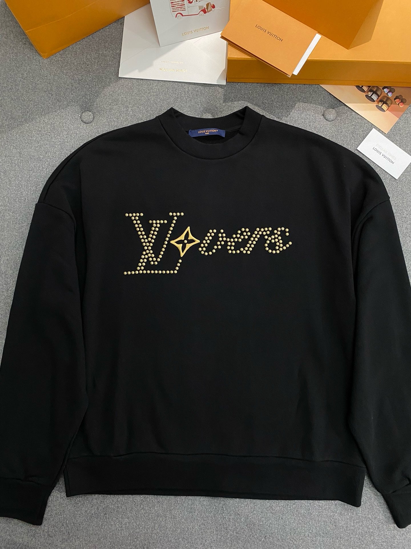 루이비통 시그니처 크루넥