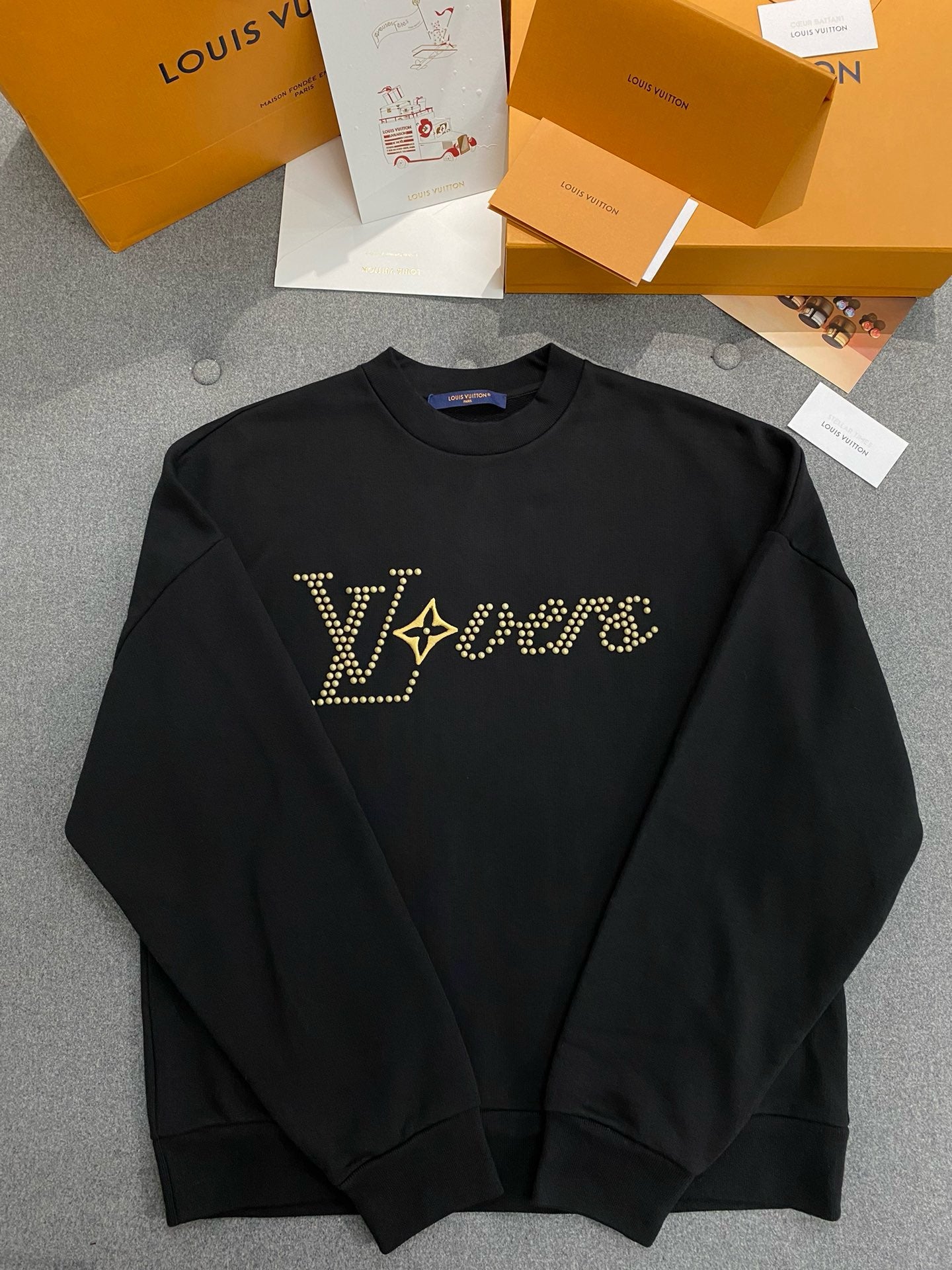 루이비통 시그니처 크루넥