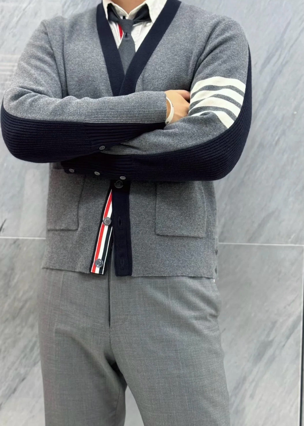 톰브라운 투인원 하프 사선 가디건