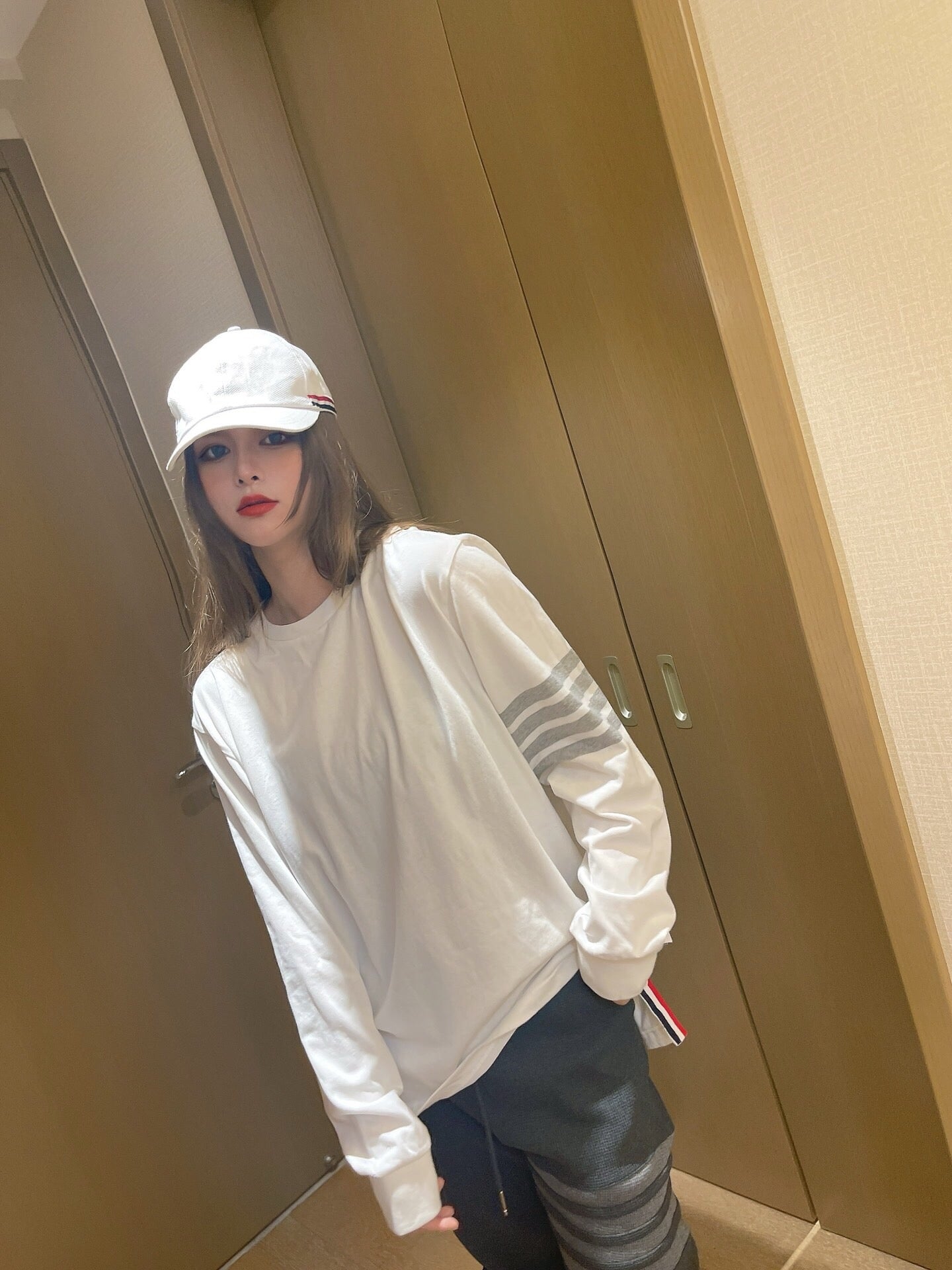 톰브라운 코튼 사선 롱슬리브 티셔츠