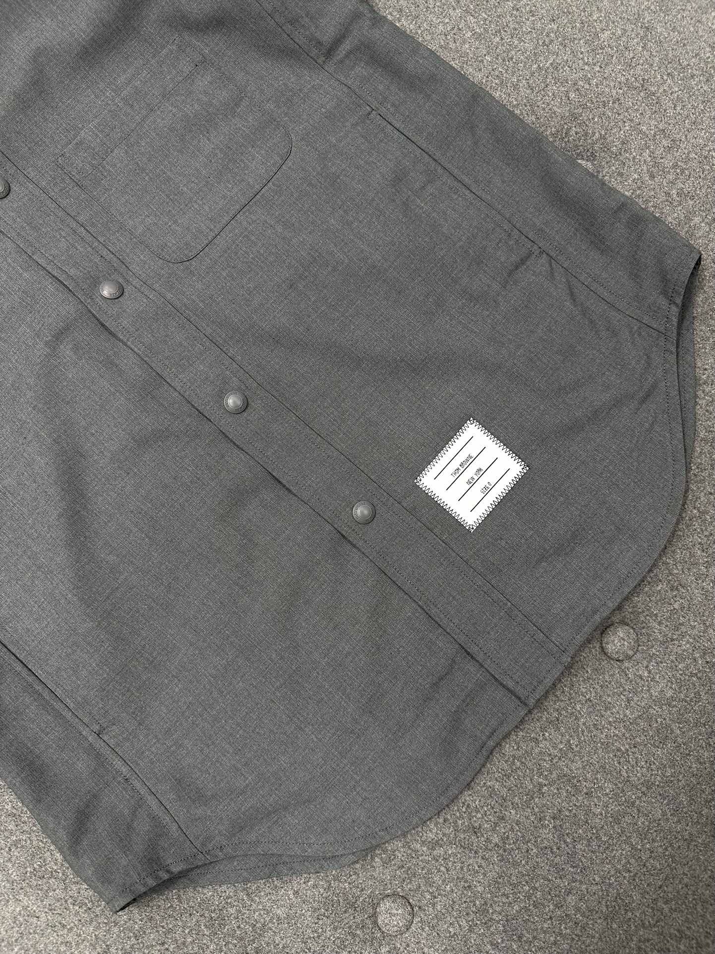 톰브라운 울 스냅 프론트 사선 셔츠 미디움