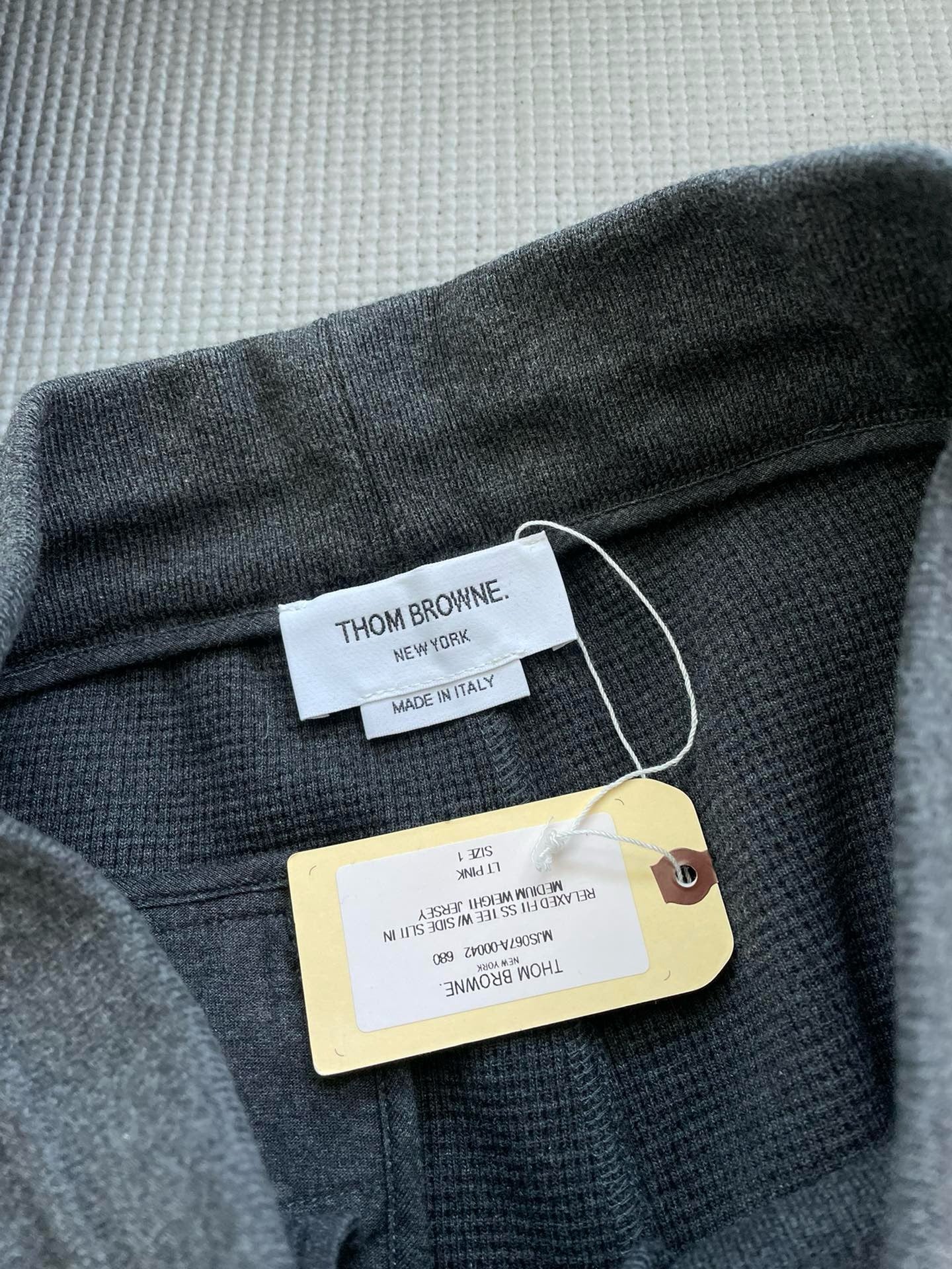 톰브라운 클래식 루프백 4 바 스웨트팬츠