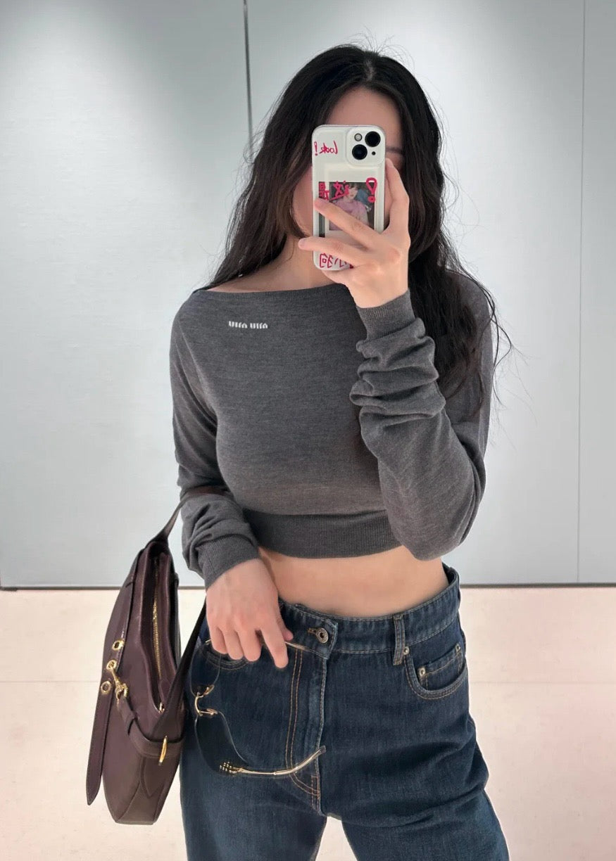 미우미우 울 보트넥 스웨터