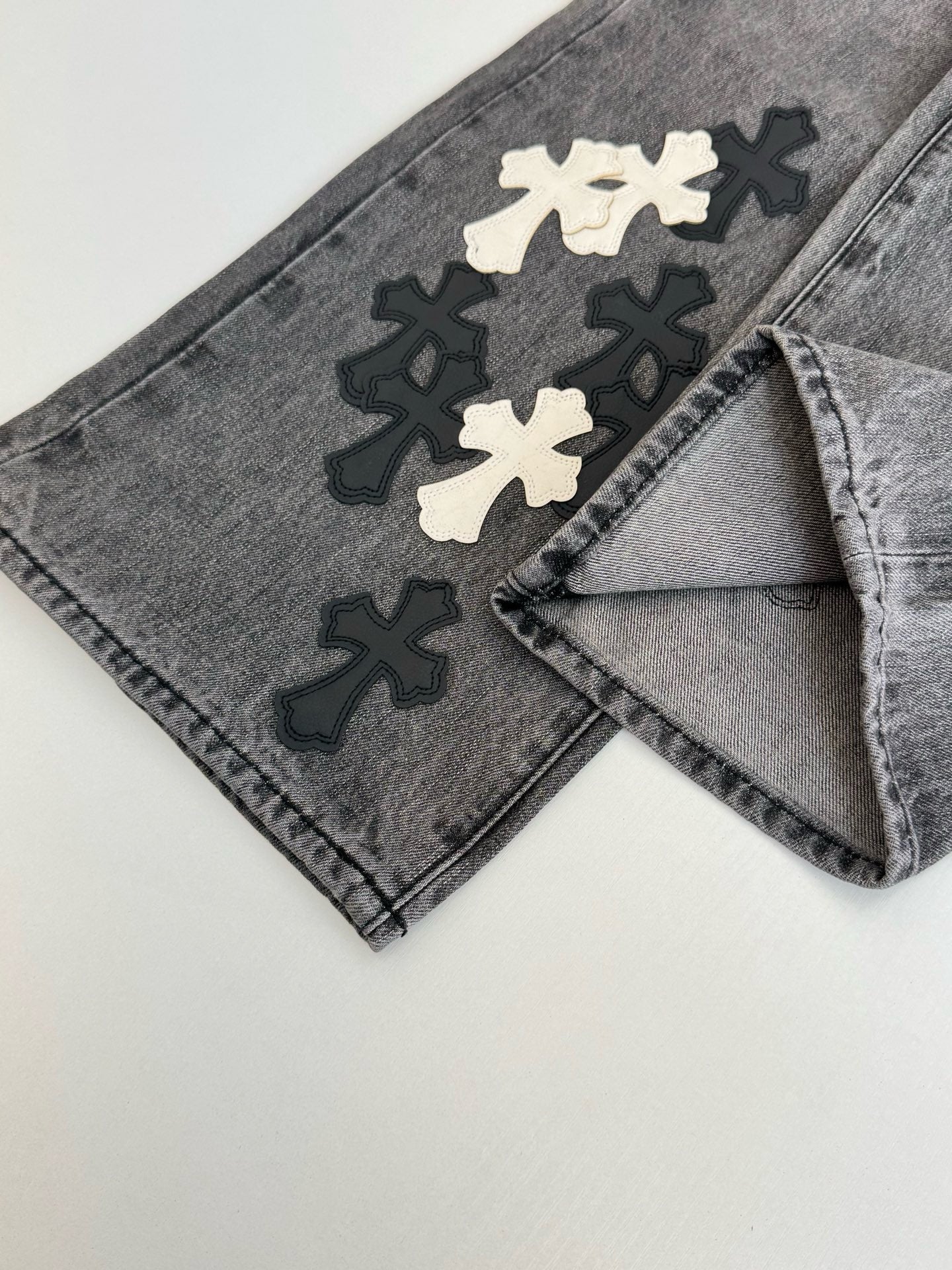 크롬하츠 자수 십자가 캐주얼 팬츠