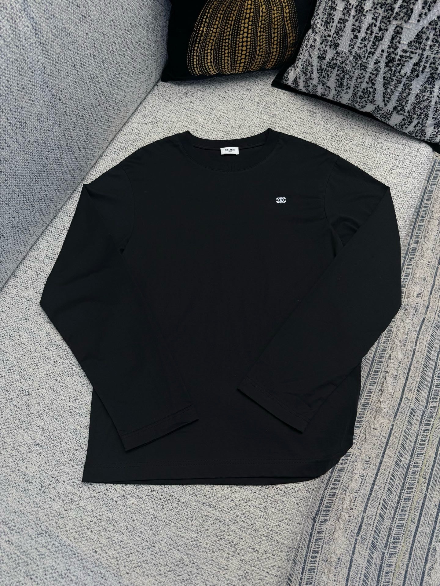 셀린느 트리옹프 롱 슬리브 티셔츠