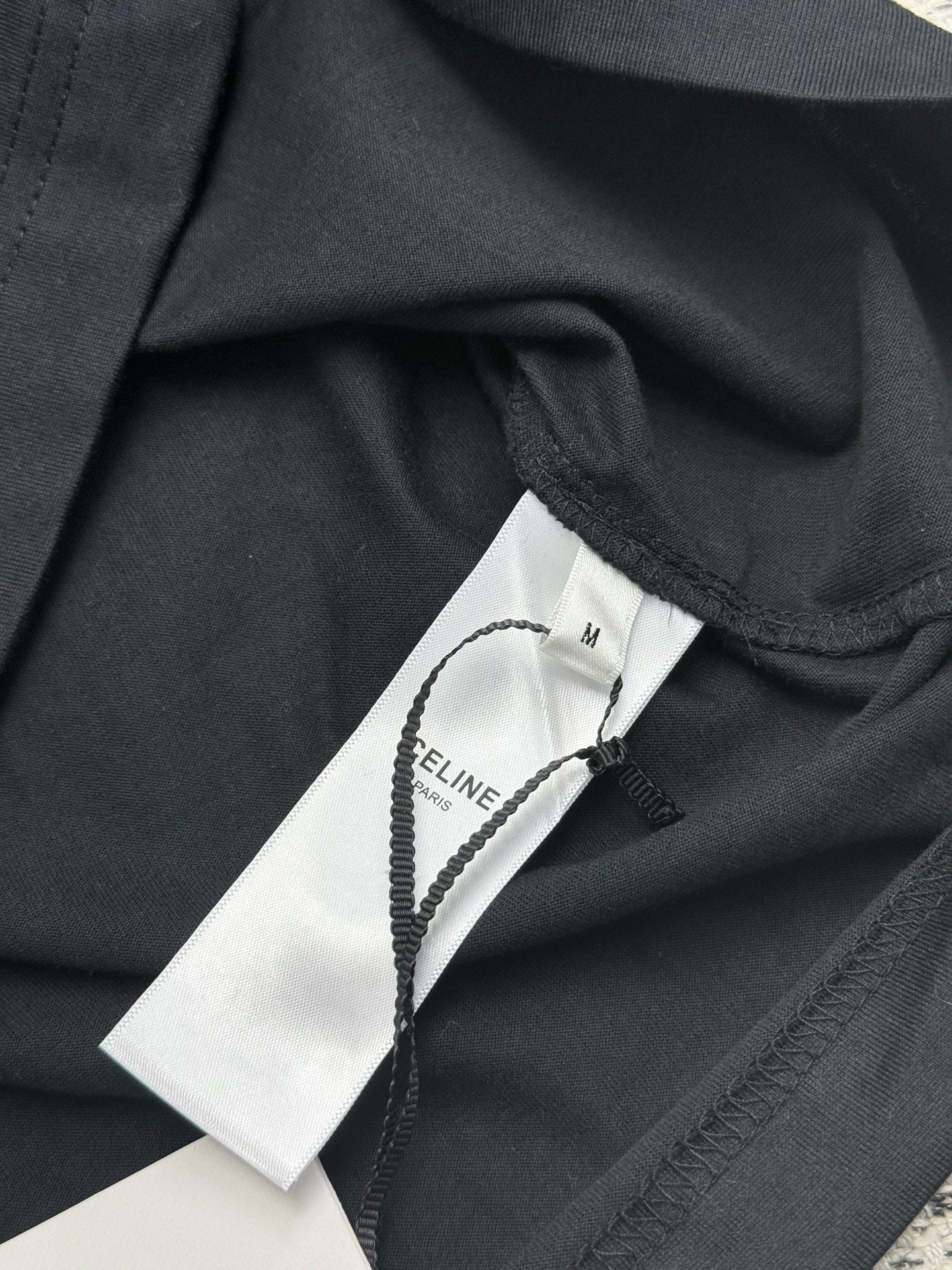 셀린느 트리옹프 롱 슬리브 티셔츠