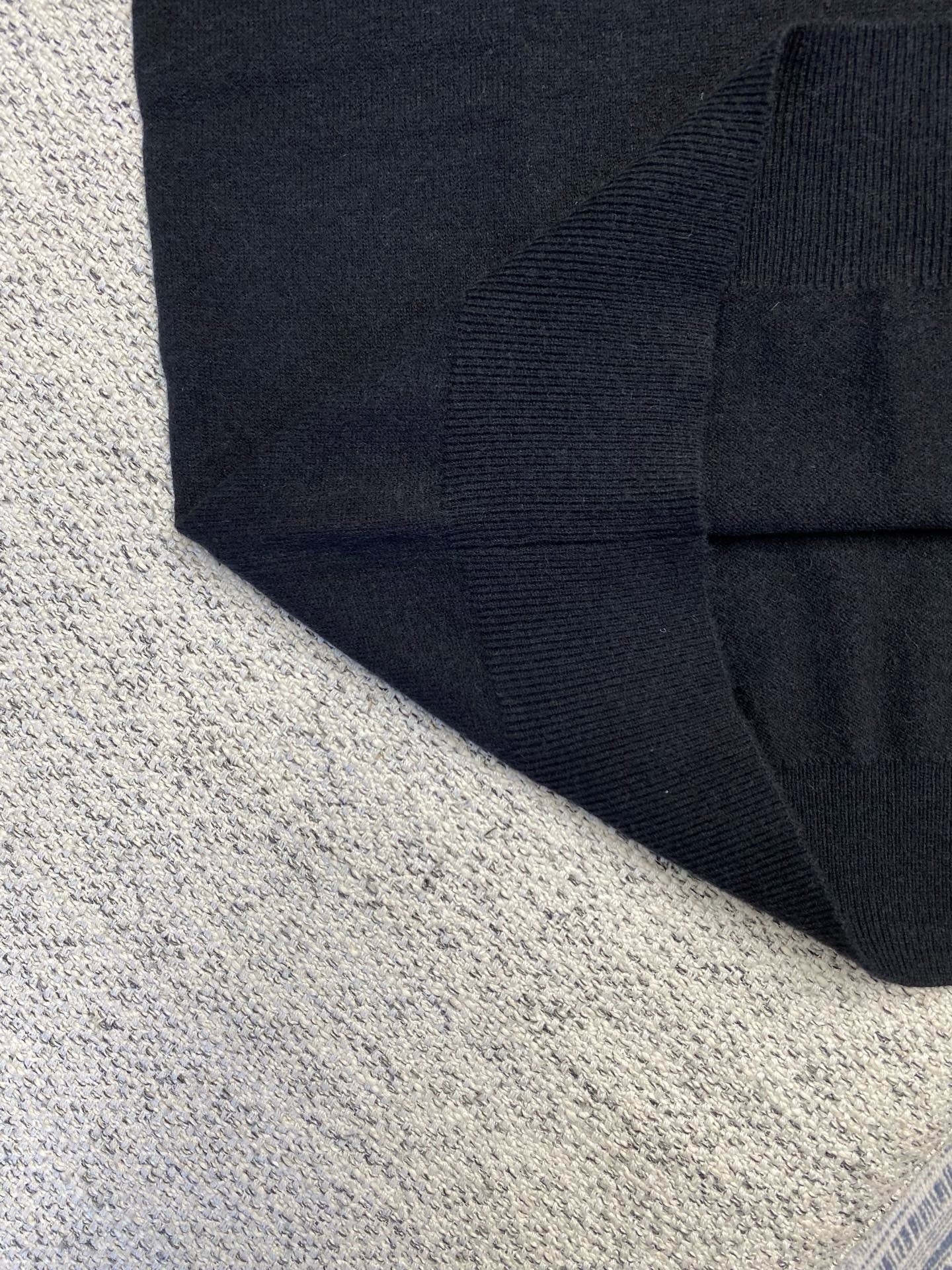 디올 아카이브 라벨 스웨터