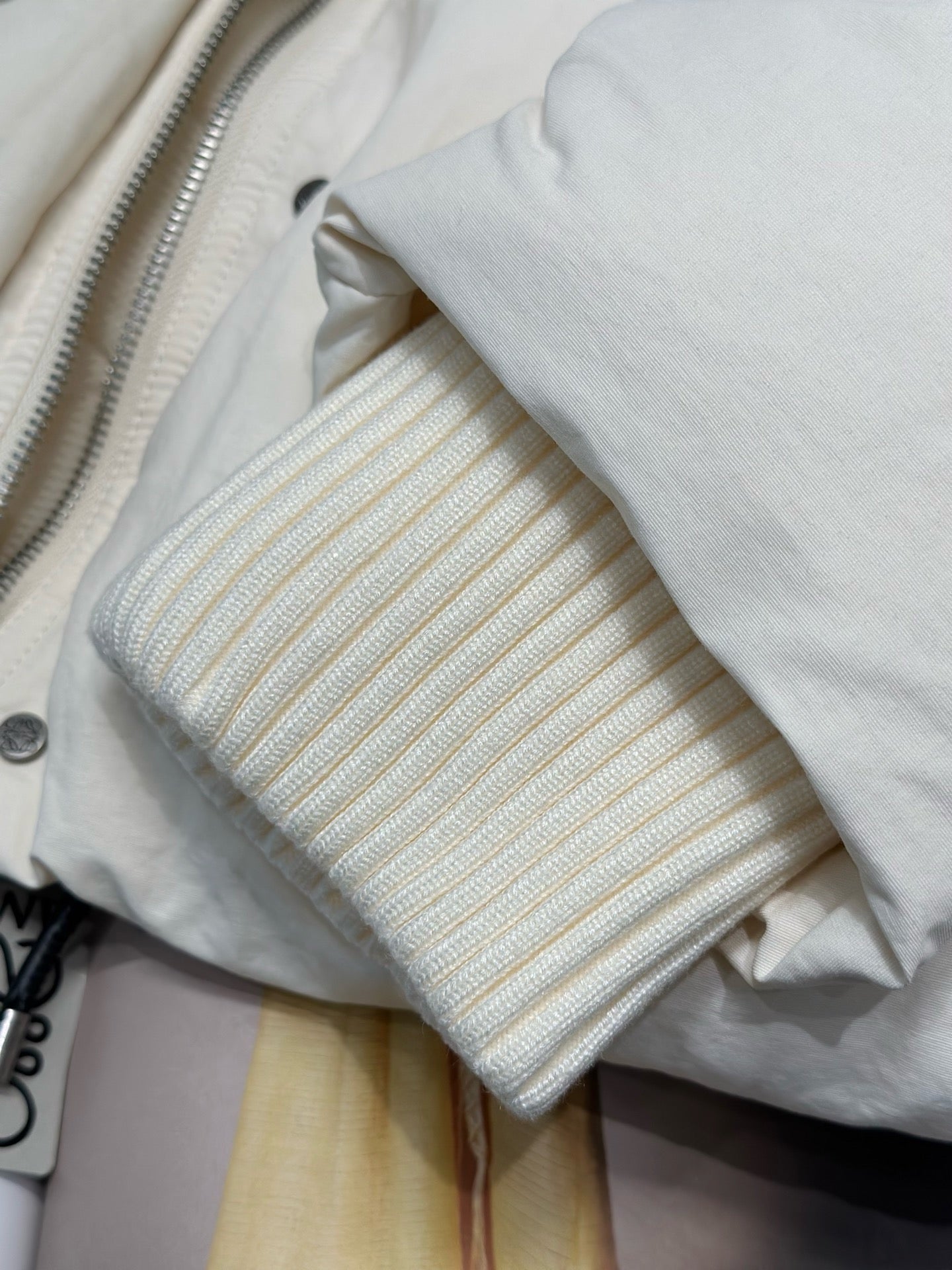 로에베 셔링 트리밍 코튼 블렌드 쉘 자켓