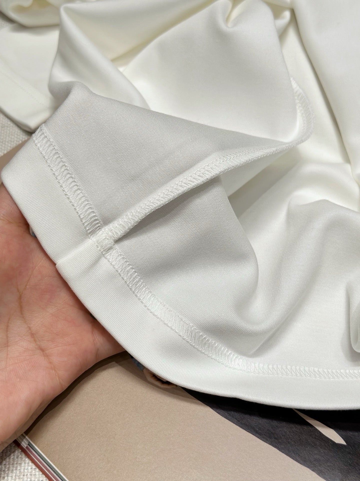 프라다 롱슬리브 저지 티셔츠