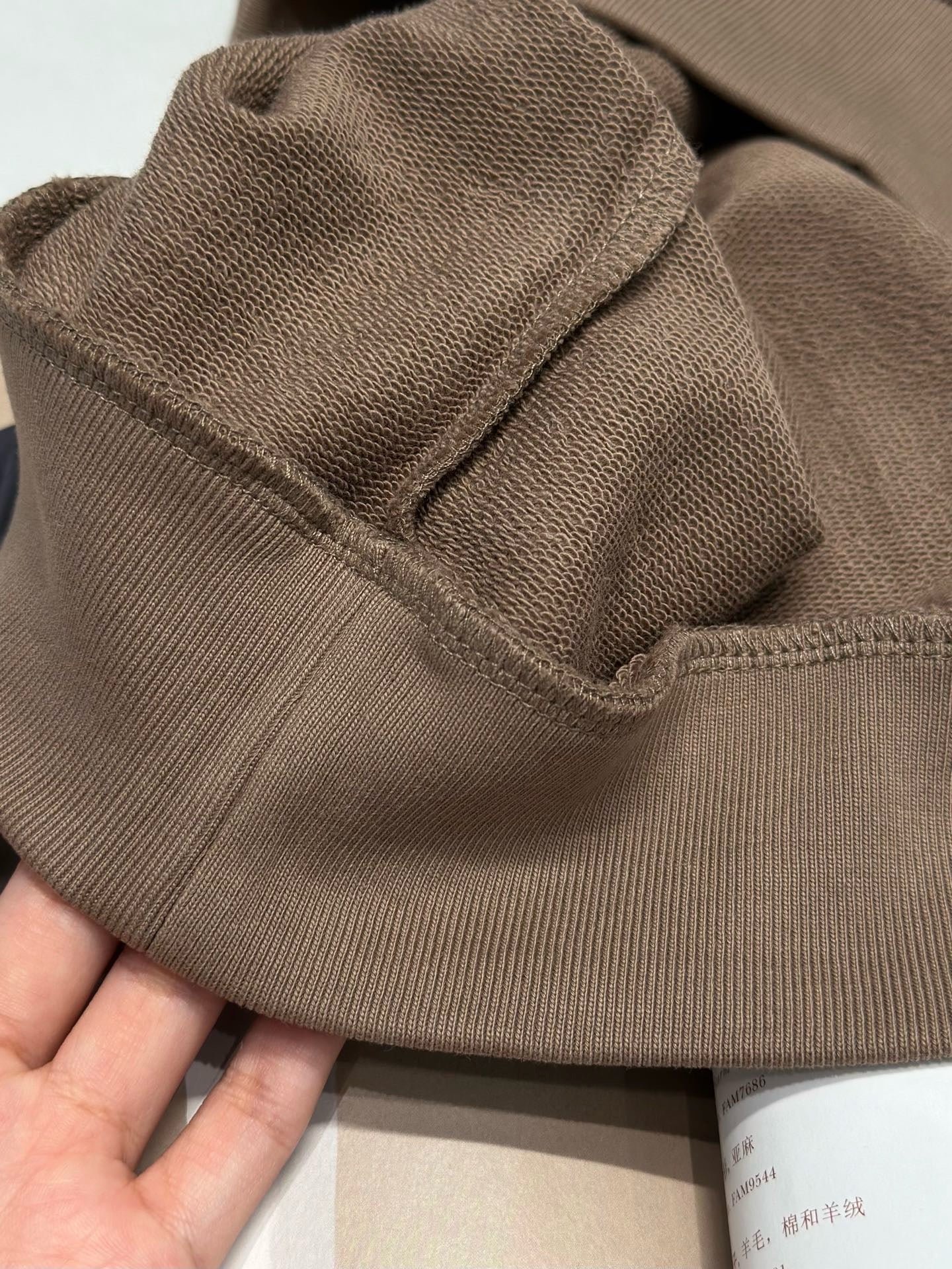 루이비통 엠브로이더드 코튼 크루넥