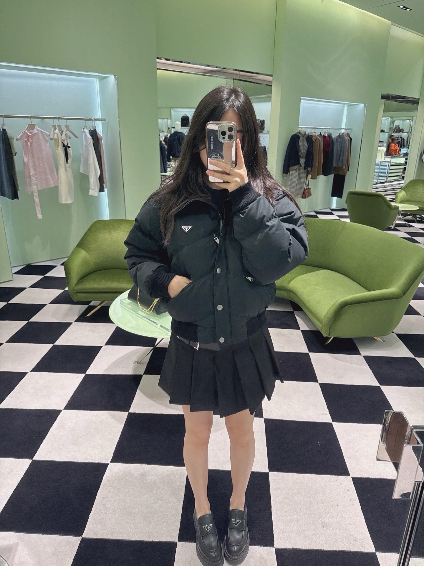 프라다 크롭 컴팩트 포플린 다운 자켓