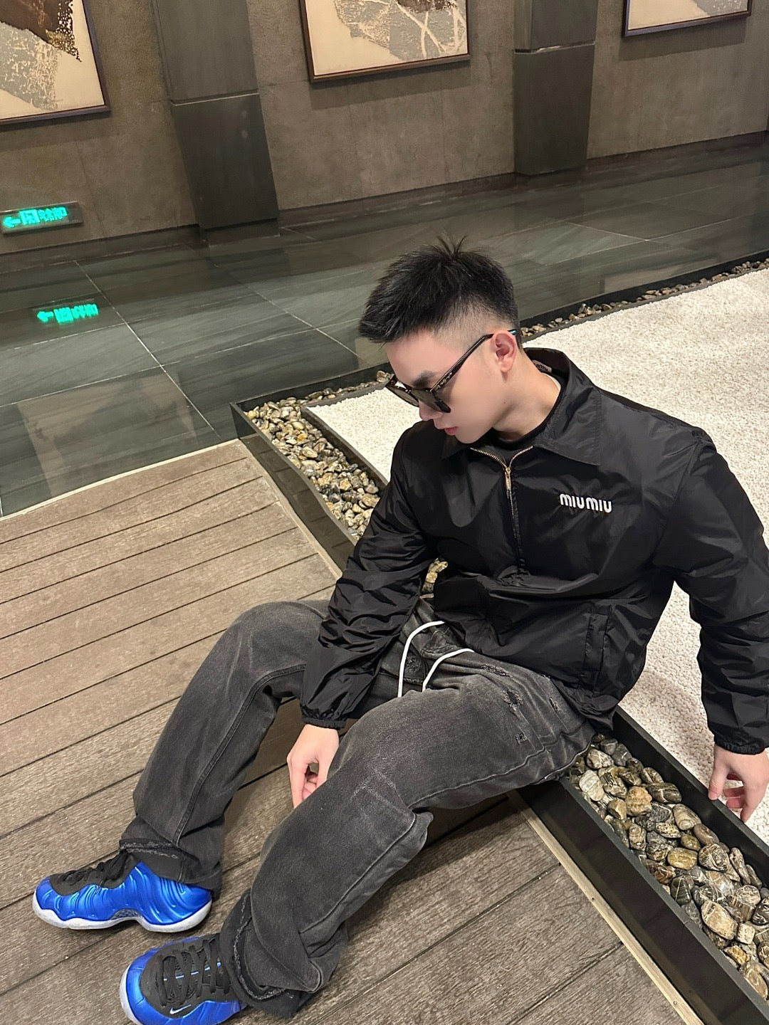 미우미우 언더 스트랩 자켓