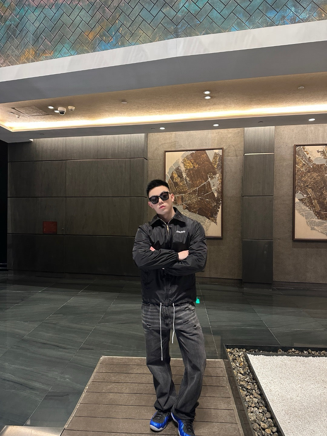 미우미우 언더 스트랩 자켓