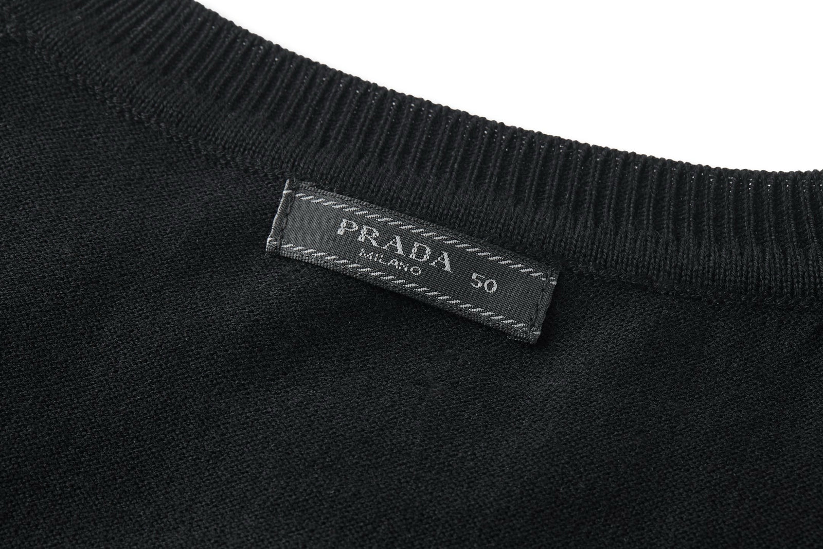 프라다 로고 엠브로이더드 롱 슬리브