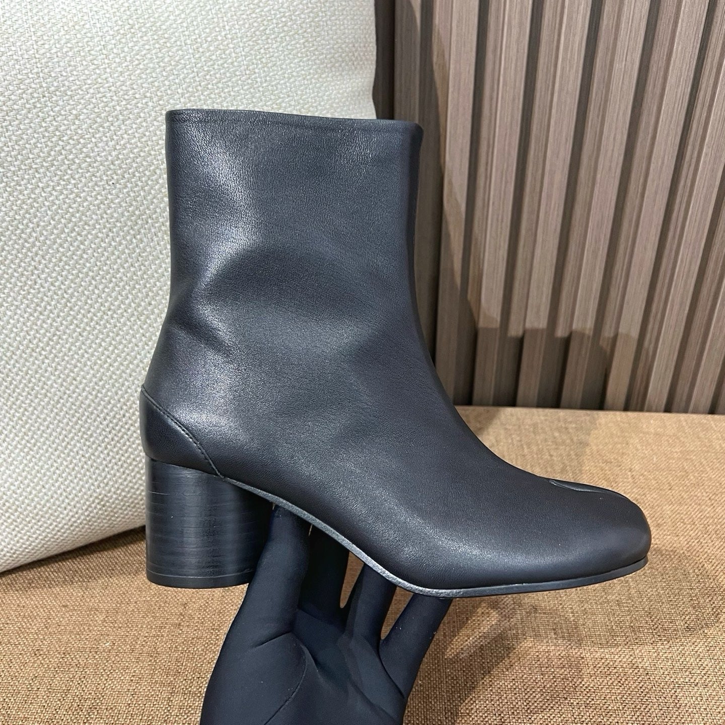 메종 마르지엘라 레더 타비 부츠