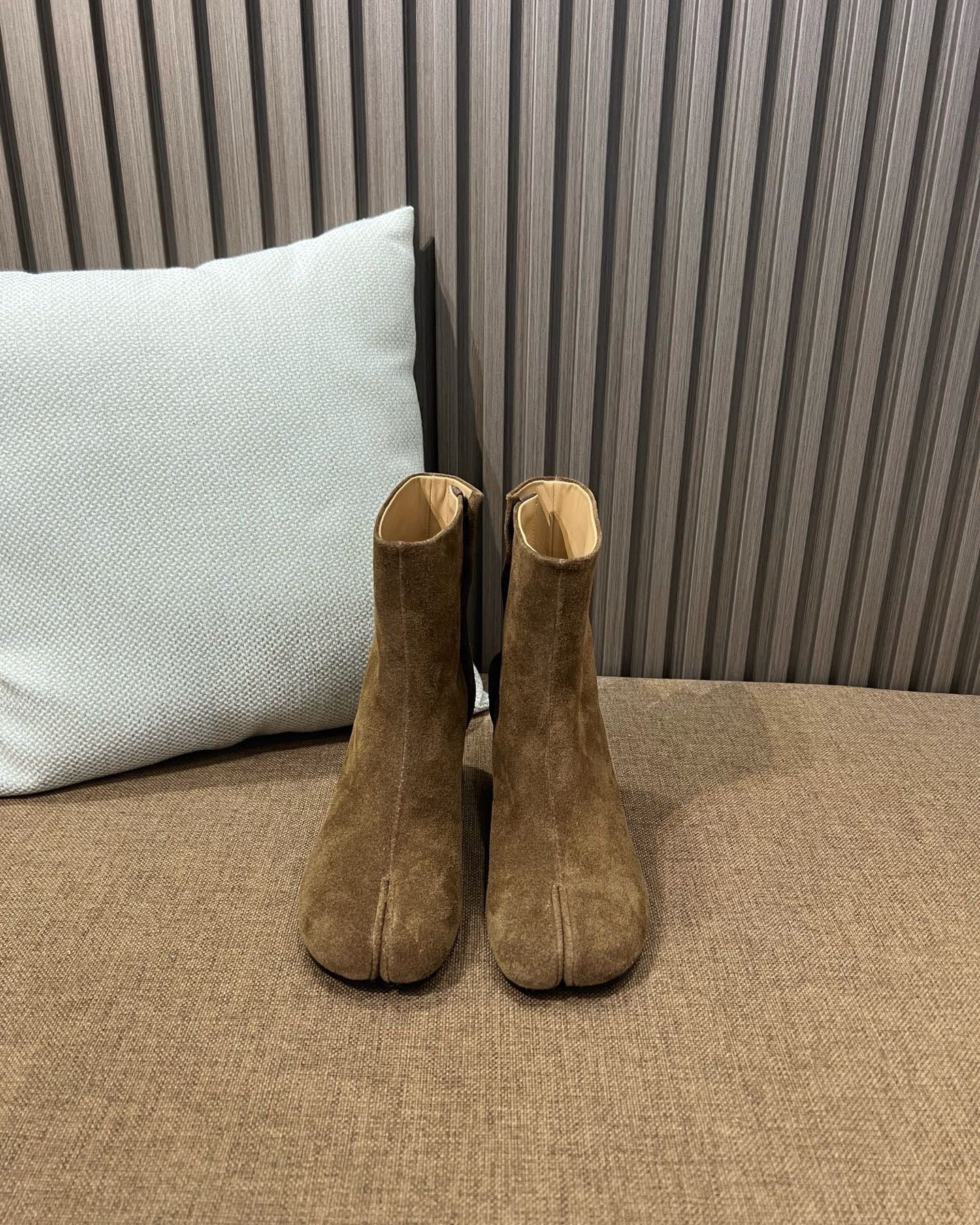 메종 마르지엘라 레더 타비 부츠