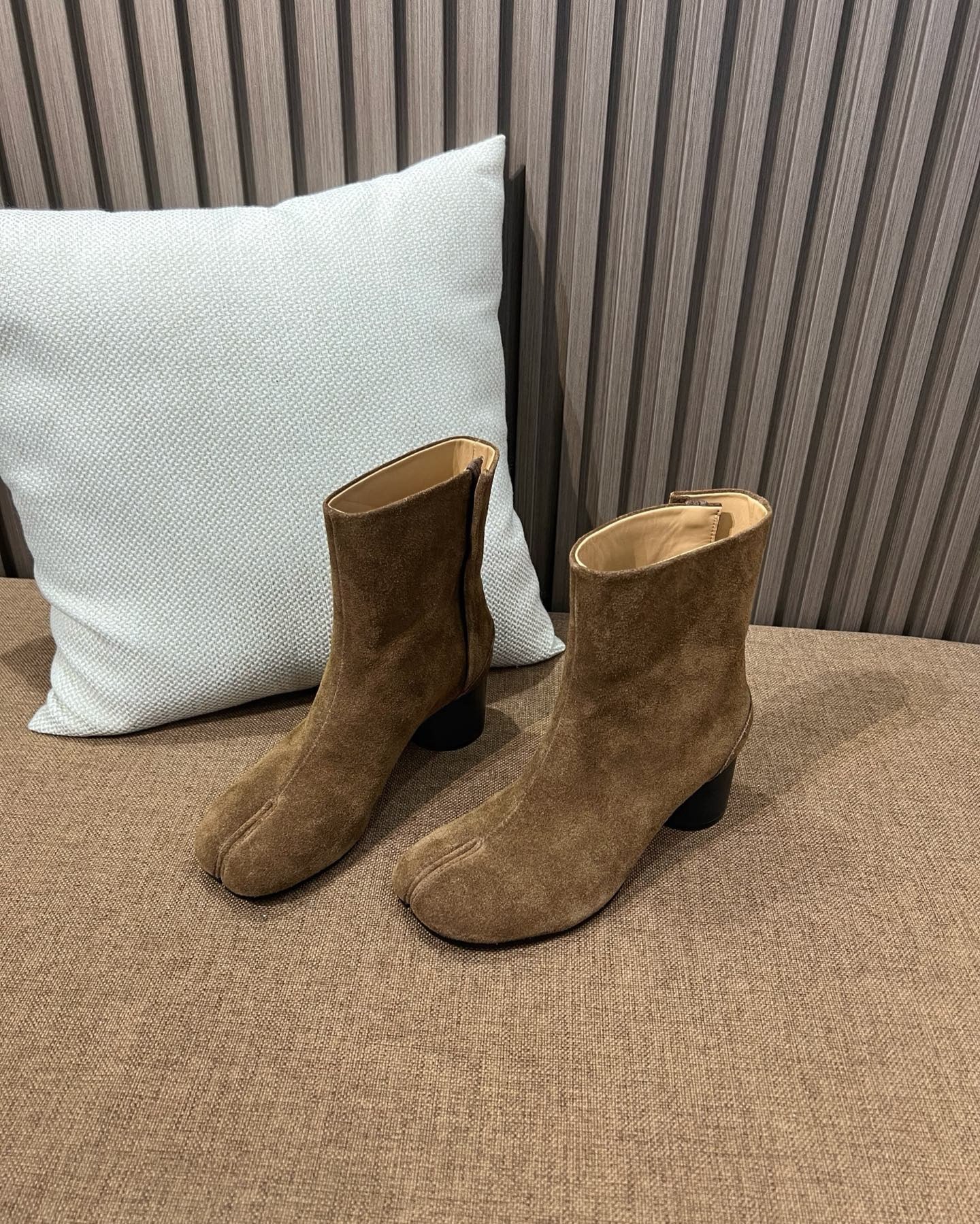 메종 마르지엘라 레더 타비 부츠