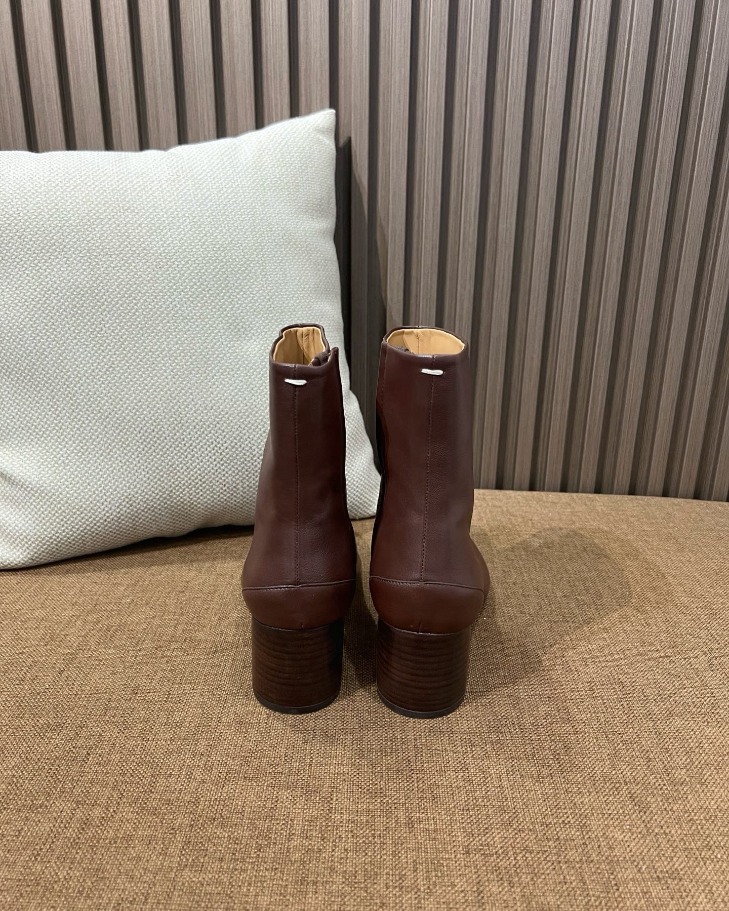 메종 마르지엘라 레더 타비 부츠