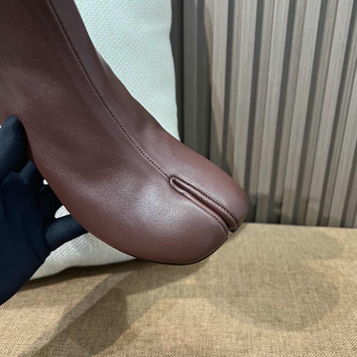 메종 마르지엘라 레더 타비 부츠