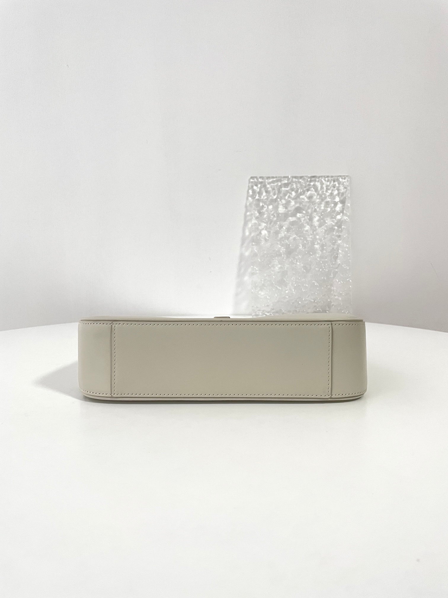 생로랑 LE 5À7 호보 숄더백 스무스 레더