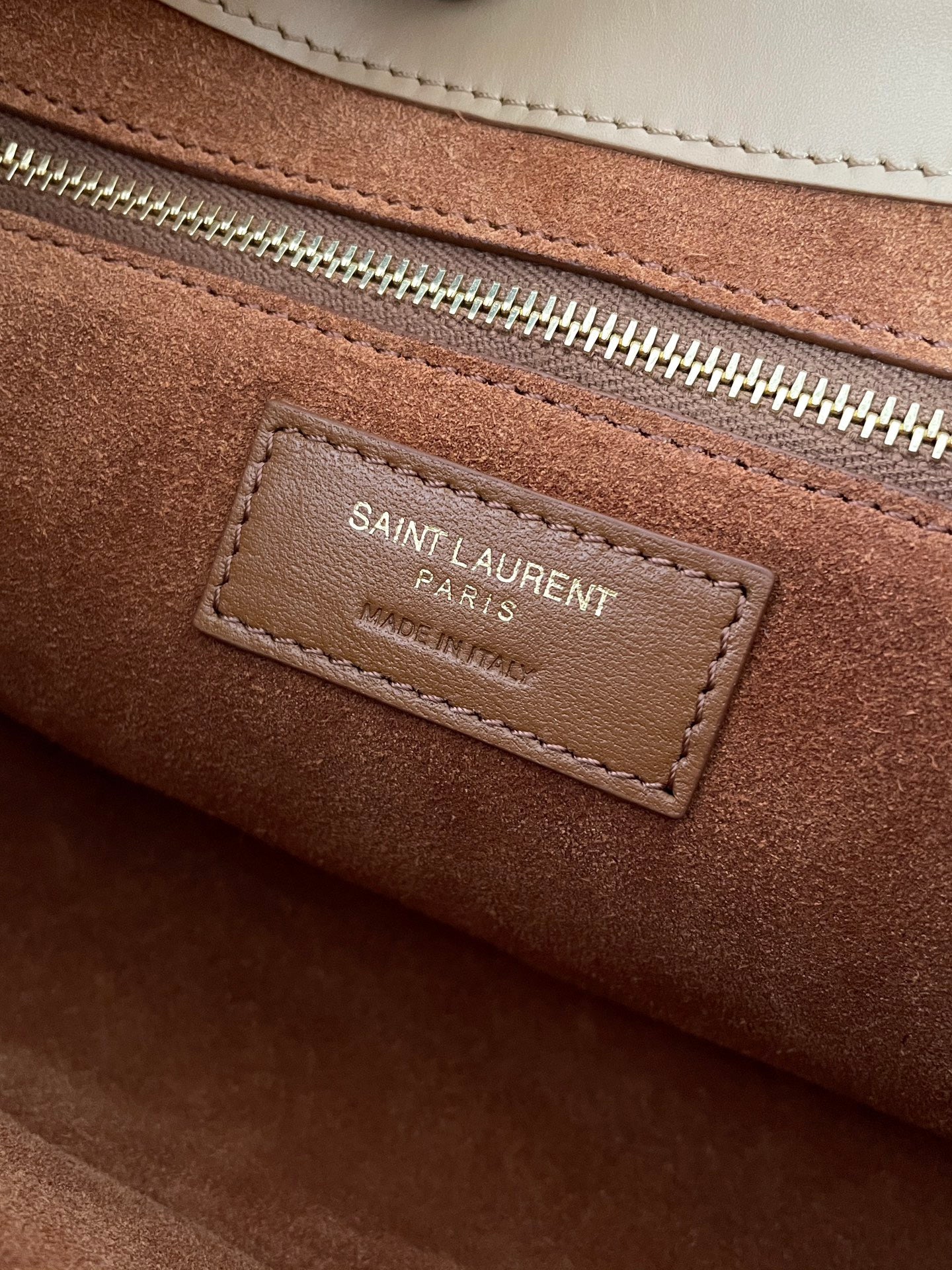 생로랑 LE 5À7 호보 숄더백 스무스 레더