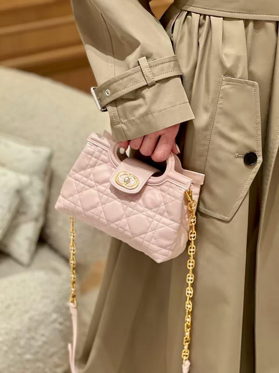 디올 Jolie 탑 핸들 미니 백