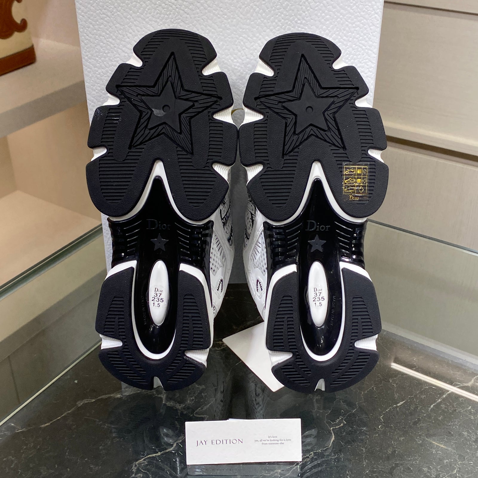 국내) 디올 크로노 스니커즈 / 화이트 37