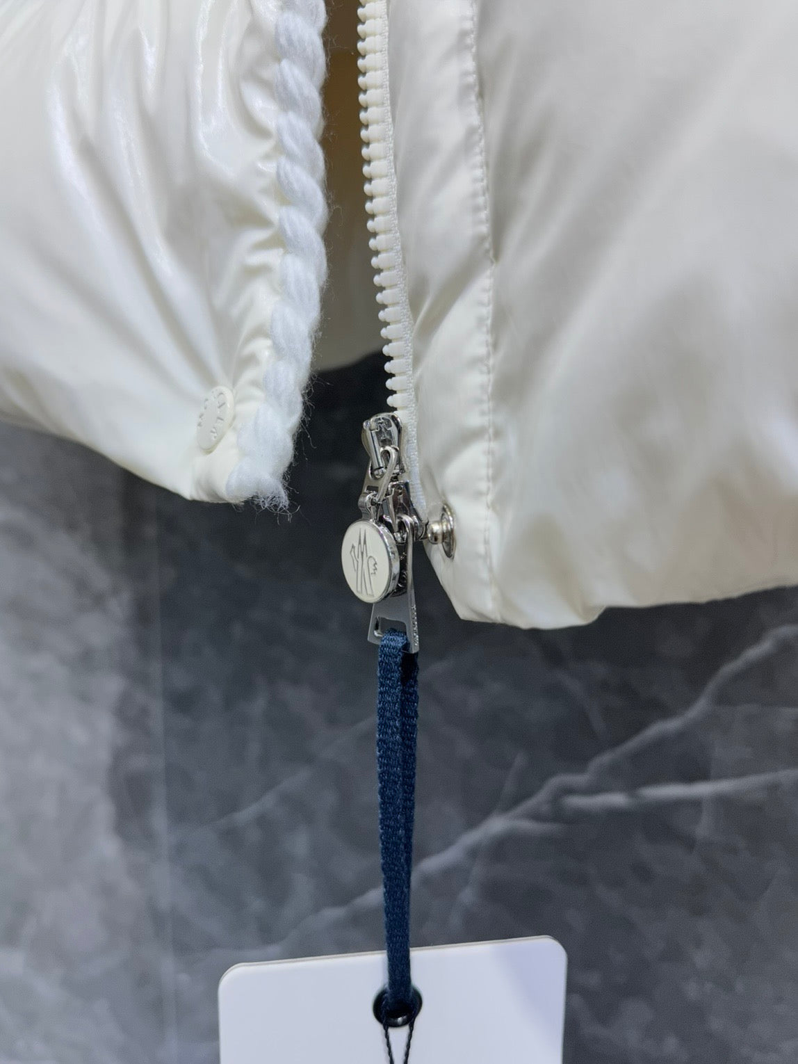 GLAREINS 다운 자켓 패딩